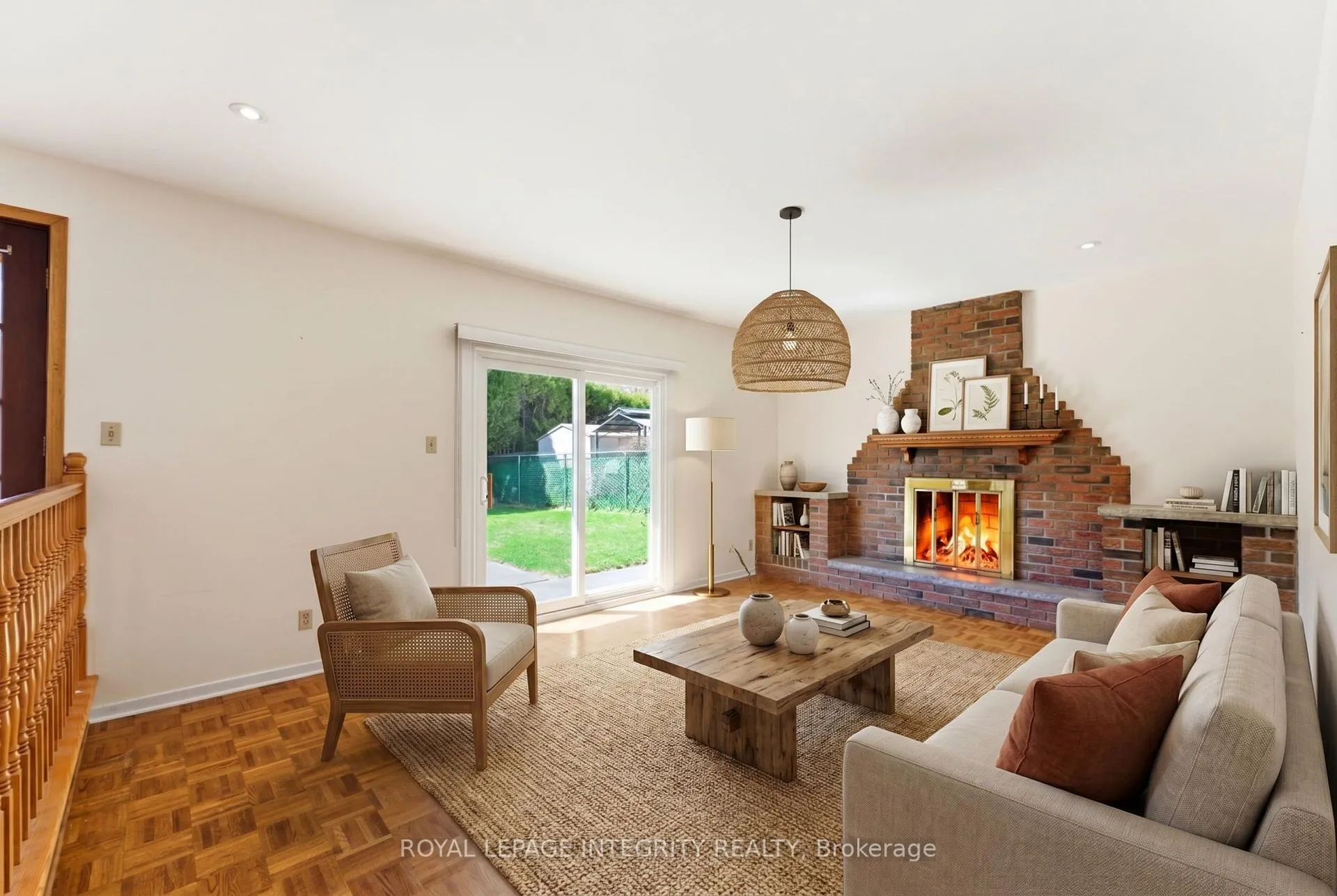 Photo 12 of 10 Parmalea Crescent, Ottawa, Pineglen/Country Place — HOMEH
