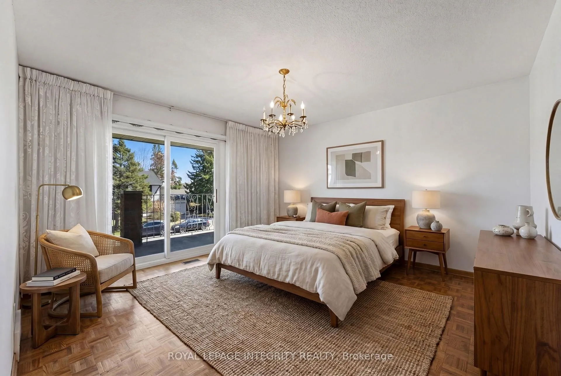 Photo 15 of 10 Parmalea Crescent, Ottawa, Pineglen/Country Place — HOMEH