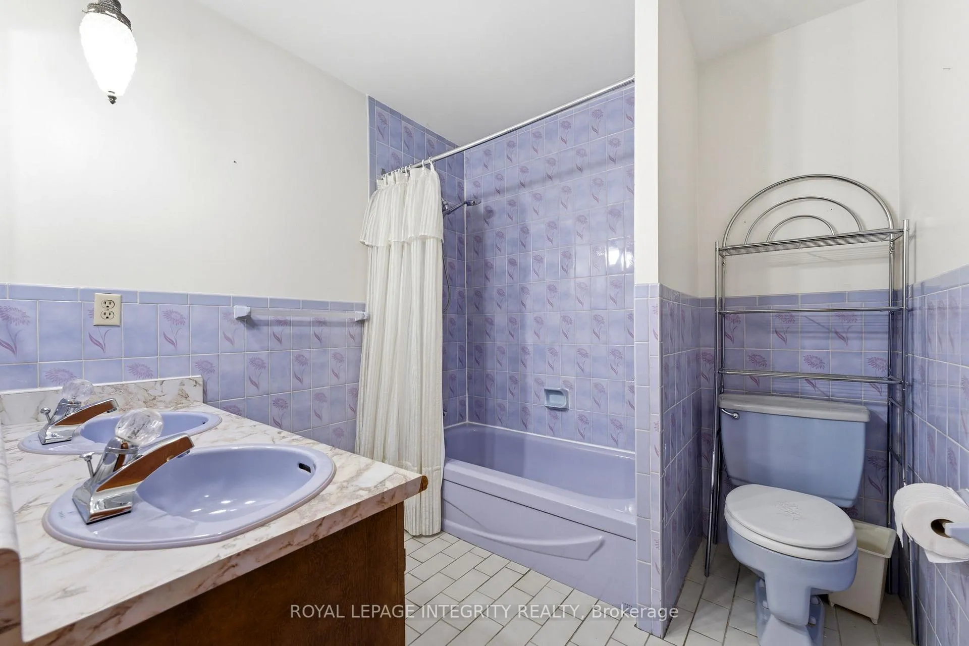 Photo 20 of 10 Parmalea Crescent, Ottawa, Pineglen/Country Place — HOMEH