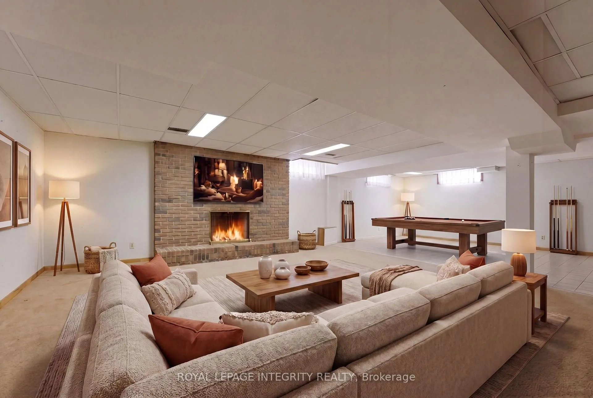 Photo 23 of 10 Parmalea Crescent, Ottawa, Pineglen/Country Place — HOMEH