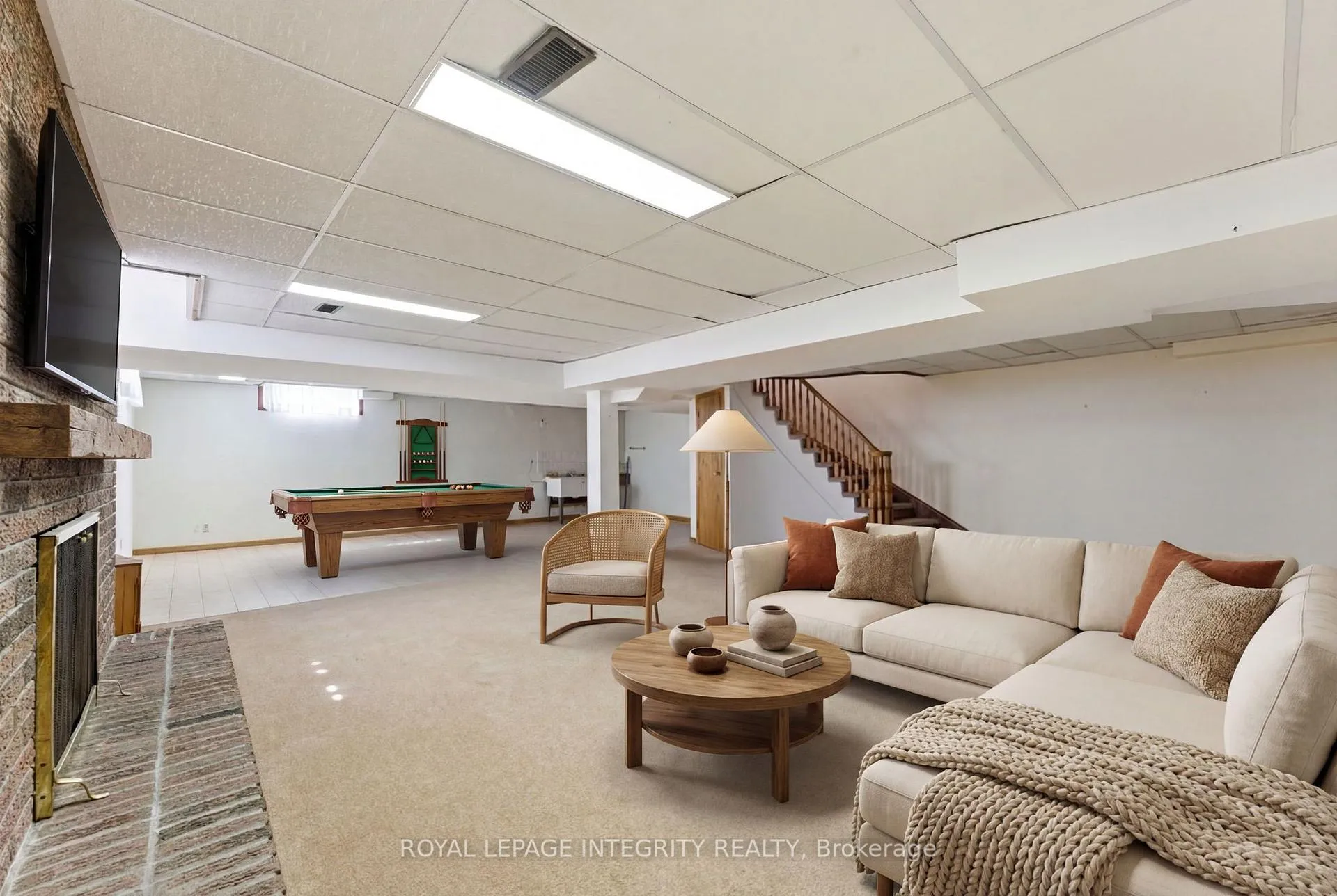 Photo 24 of 10 Parmalea Crescent, Ottawa, Pineglen/Country Place — HOMEH