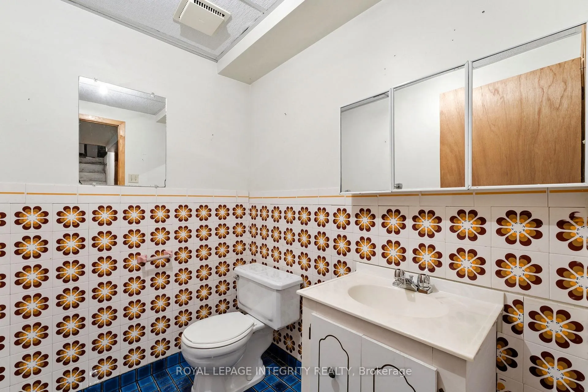Photo 25 of 10 Parmalea Crescent, Ottawa, Pineglen/Country Place — HOMEH