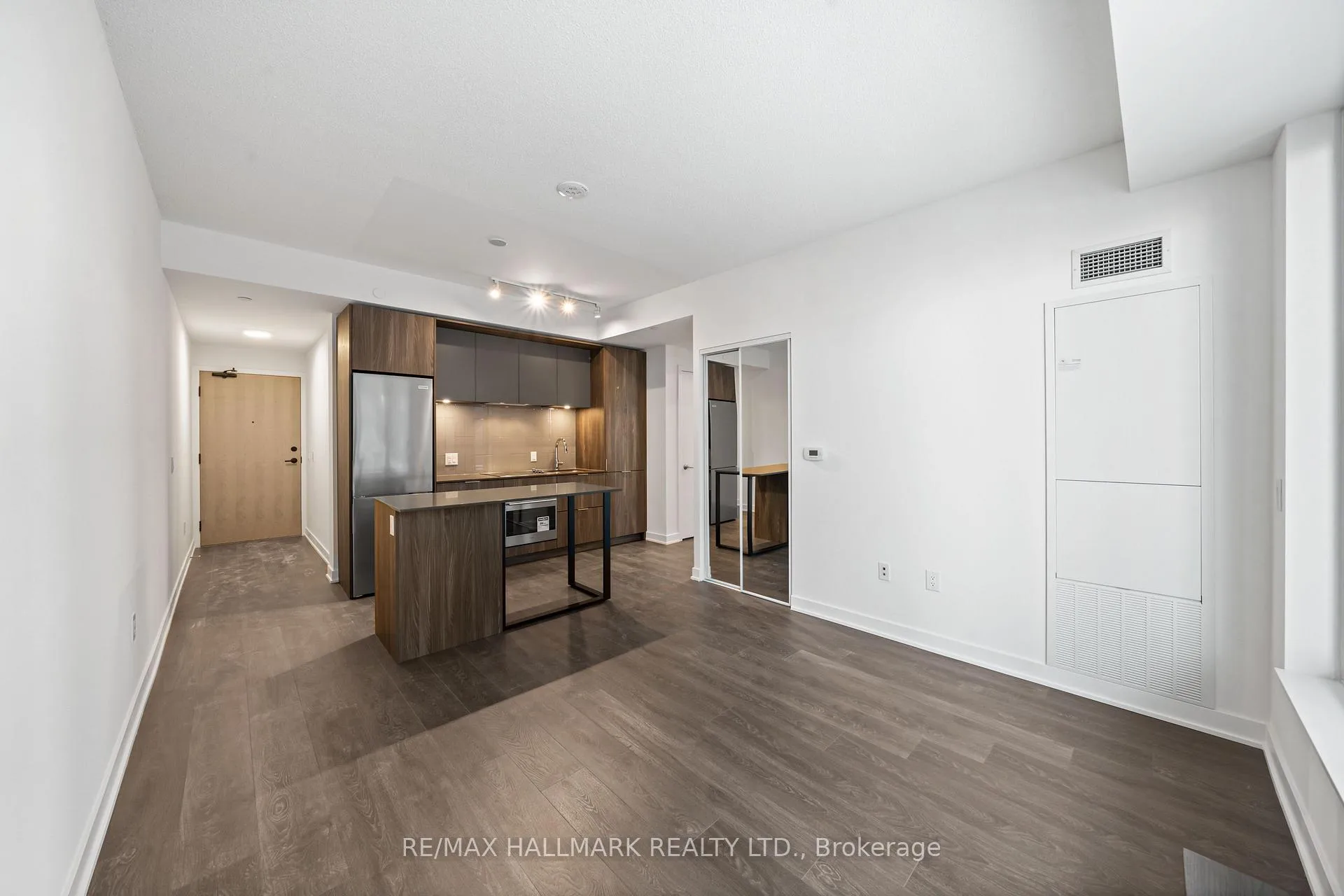 Photo 9 of Unit 505, 130 River Street, Toronto, Regent Park — HOMEH