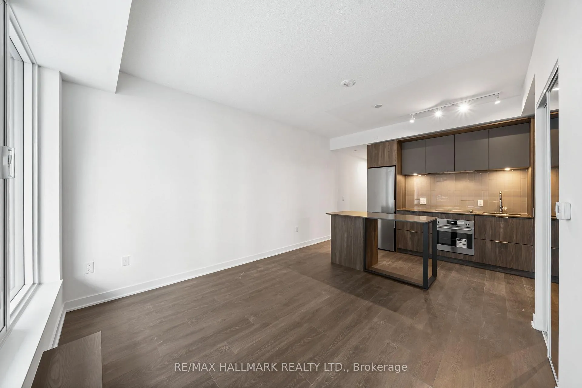 Photo 12 of Unit 505, 130 River Street, Toronto, Regent Park — HOMEH