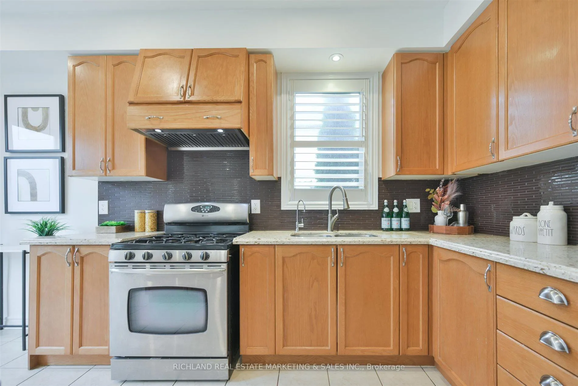 Photo 16 of 77 Limeridge Street, Aurora, Bayview Wellington — HOMEH