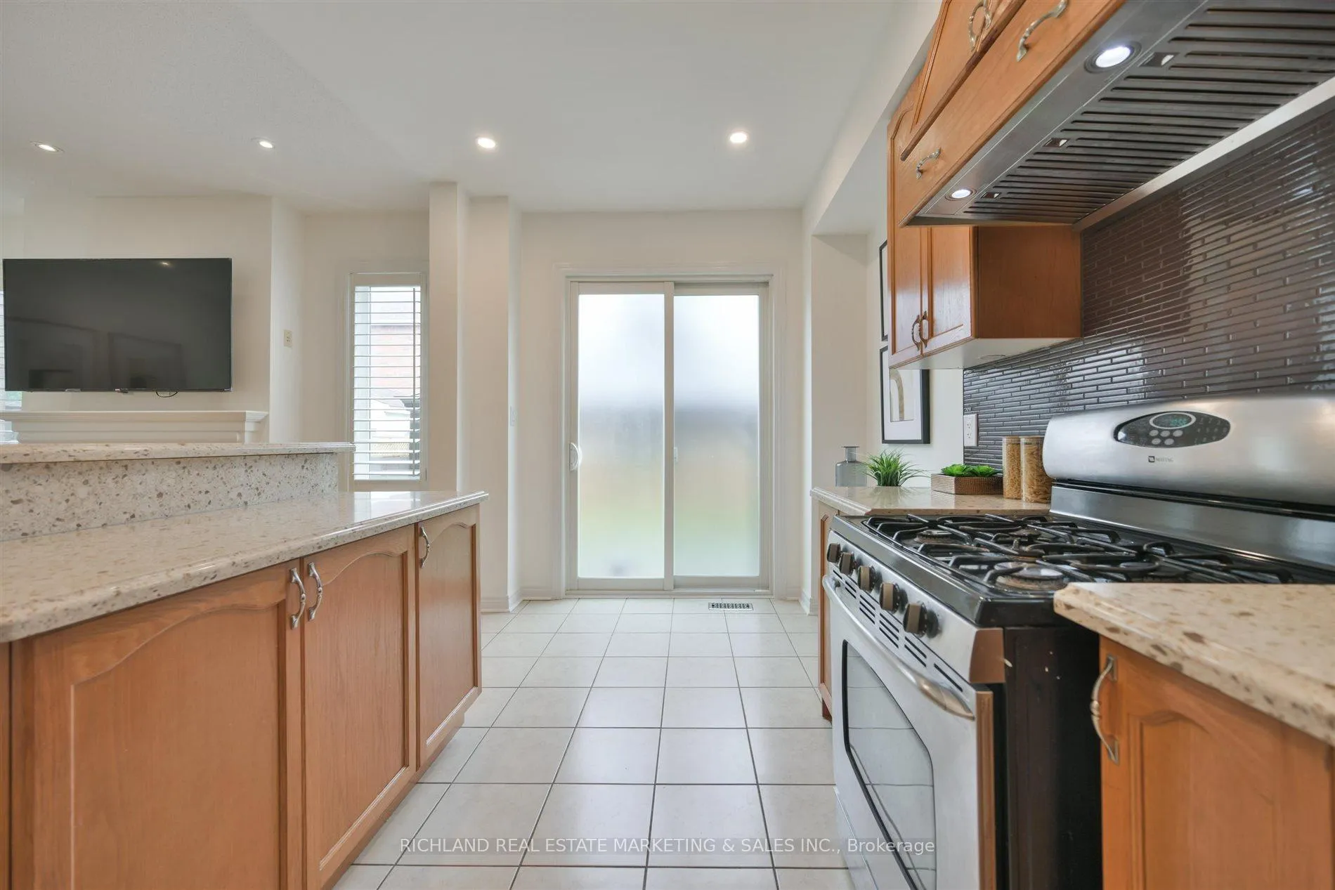 Photo 18 of 77 Limeridge Street, Aurora, Bayview Wellington — HOMEH