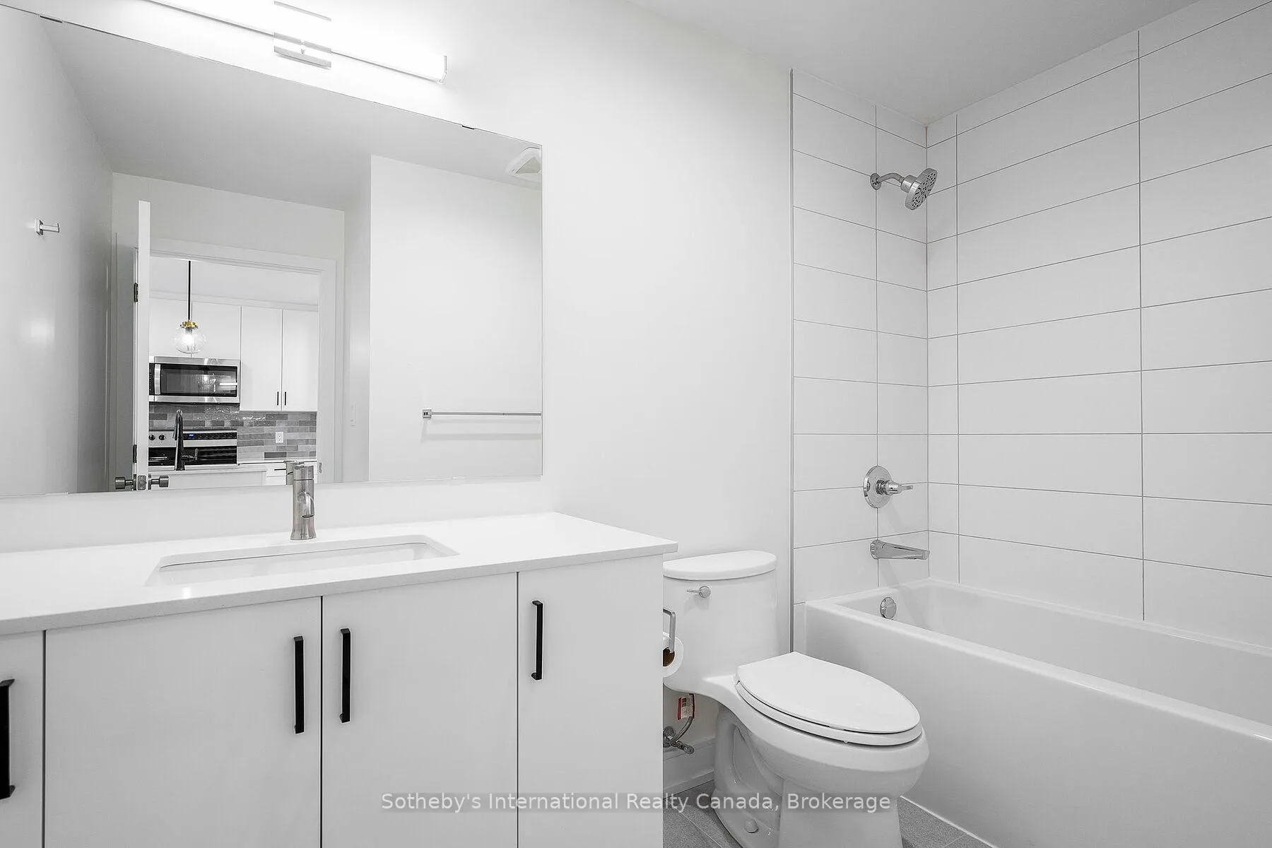 Photo 13 of Unit 221, 121 Mary Street, Clearview, Creemore — HOMEH