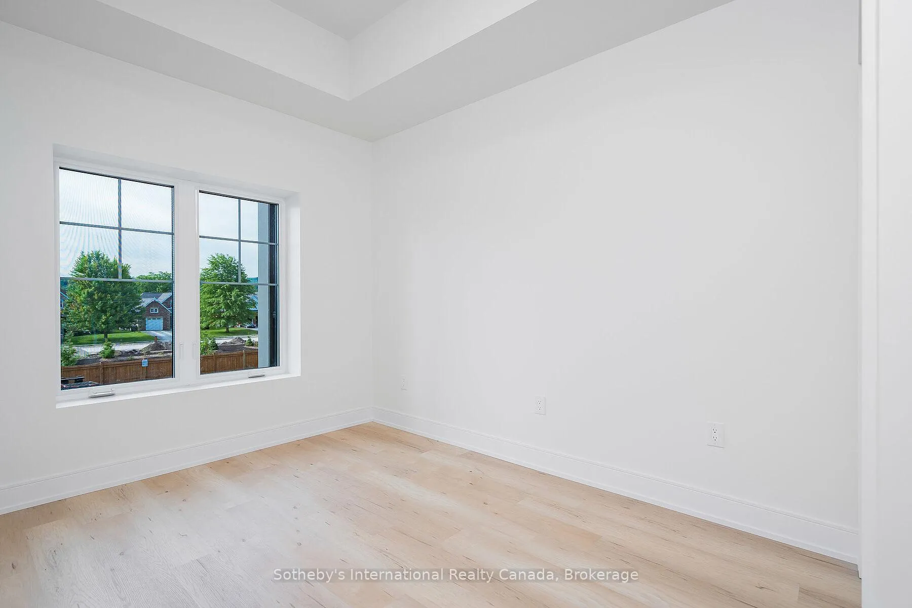 Photo 14 of Unit 221, 121 Mary Street, Clearview, Creemore — HOMEH