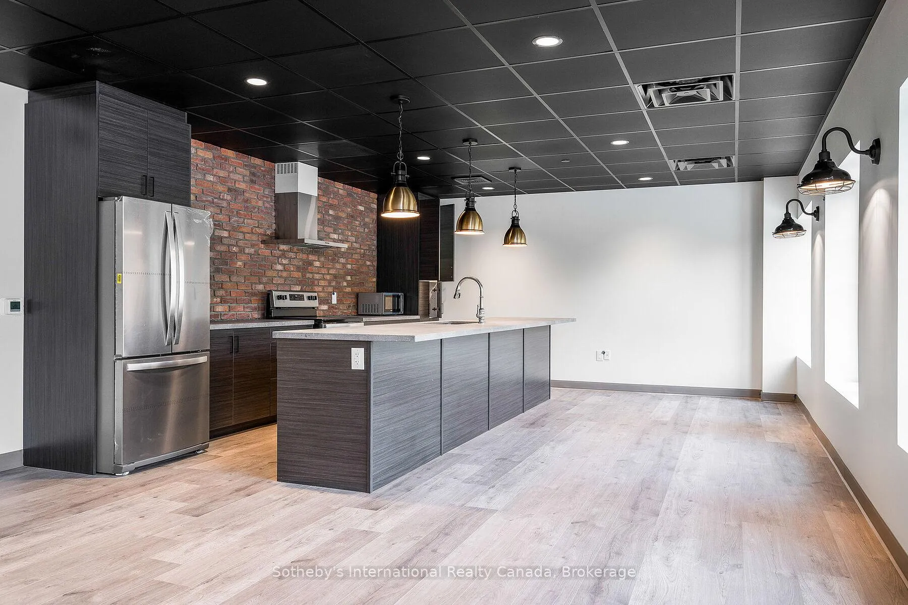 Photo 23 of Unit 221, 121 Mary Street, Clearview, Creemore — HOMEH