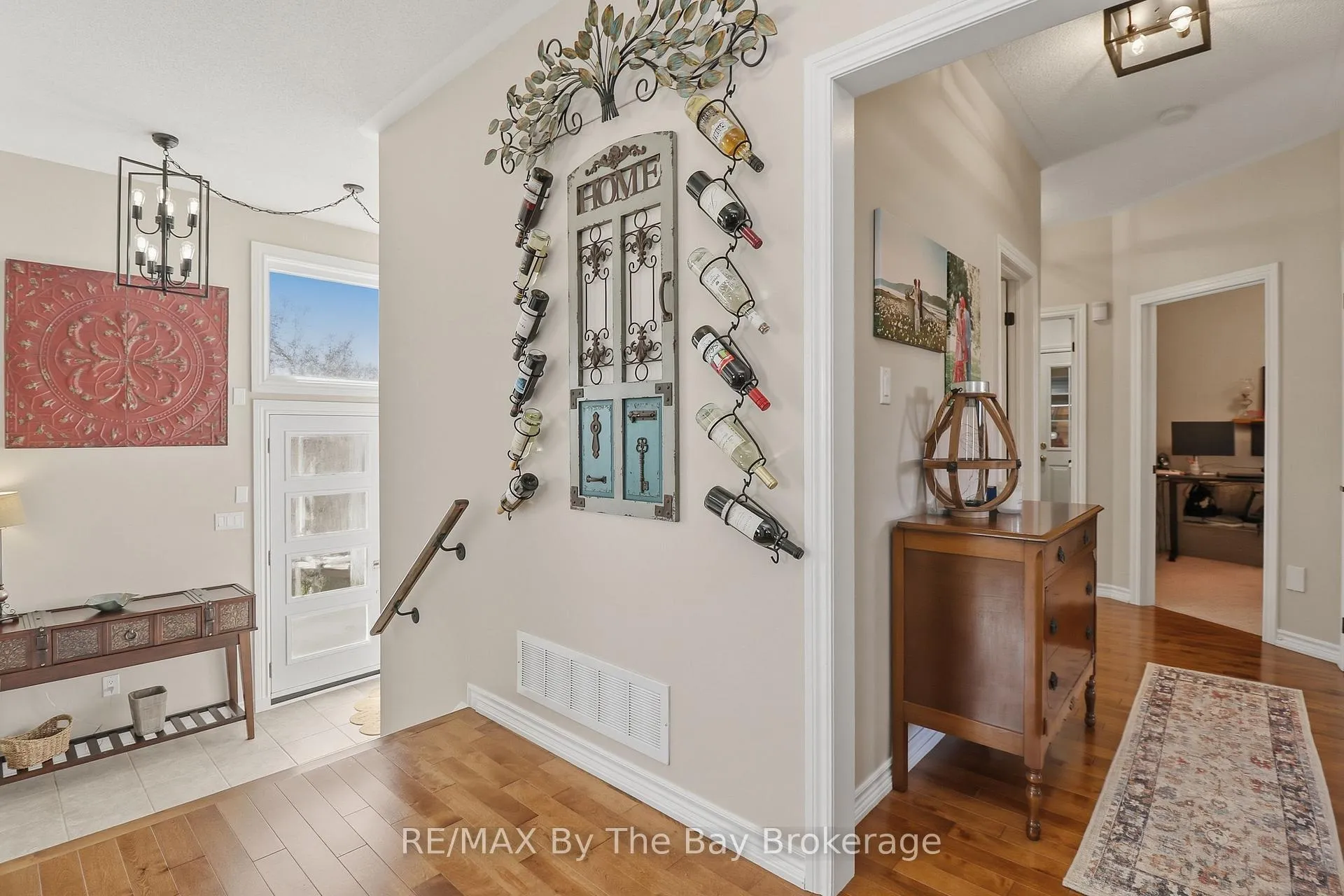 Photo 15 of 18 Maple Drive, Wasaga Beach — HOMEH