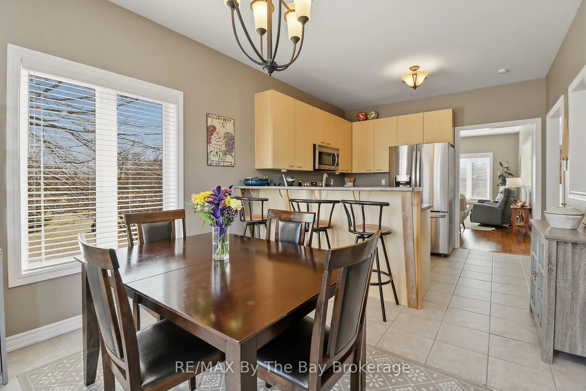 Photo 19 of 18 Maple Drive, Wasaga Beach — HOMEH