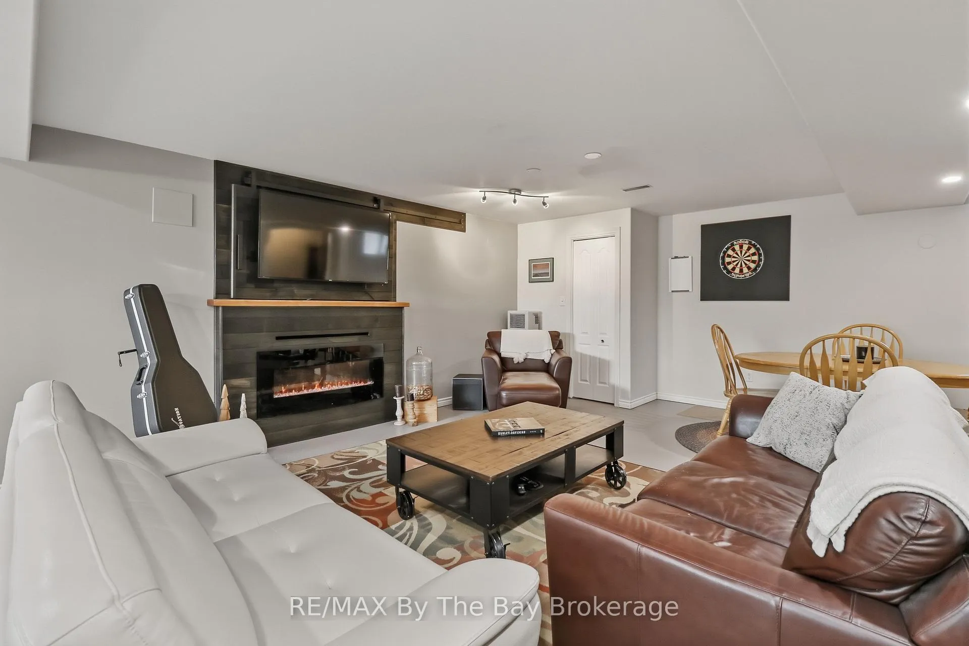 Photo 37 of 18 Maple Drive, Wasaga Beach — HOMEH