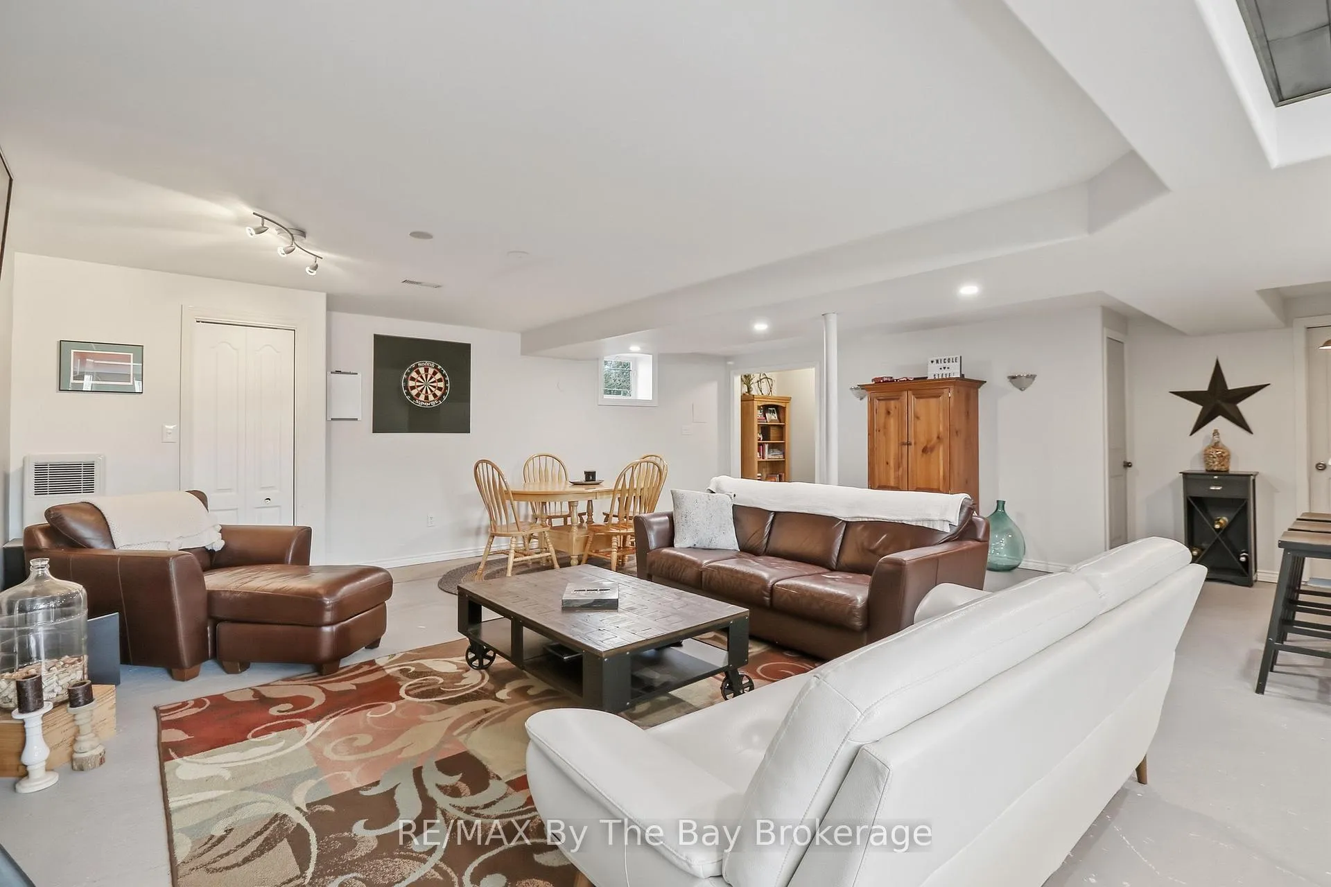 Photo 38 of 18 Maple Drive, Wasaga Beach — HOMEH