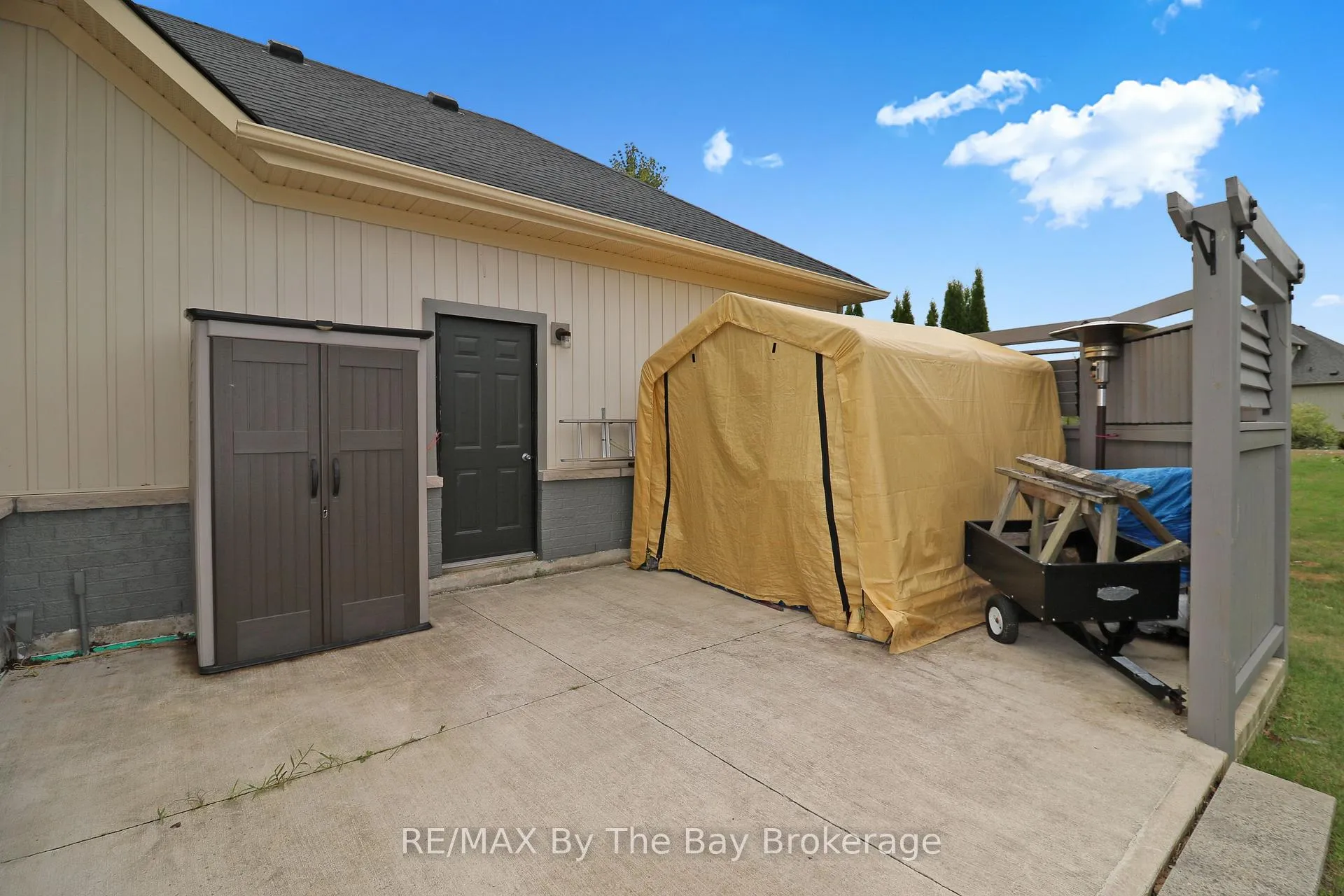 Photo 48 of 18 Maple Drive, Wasaga Beach — HOMEH