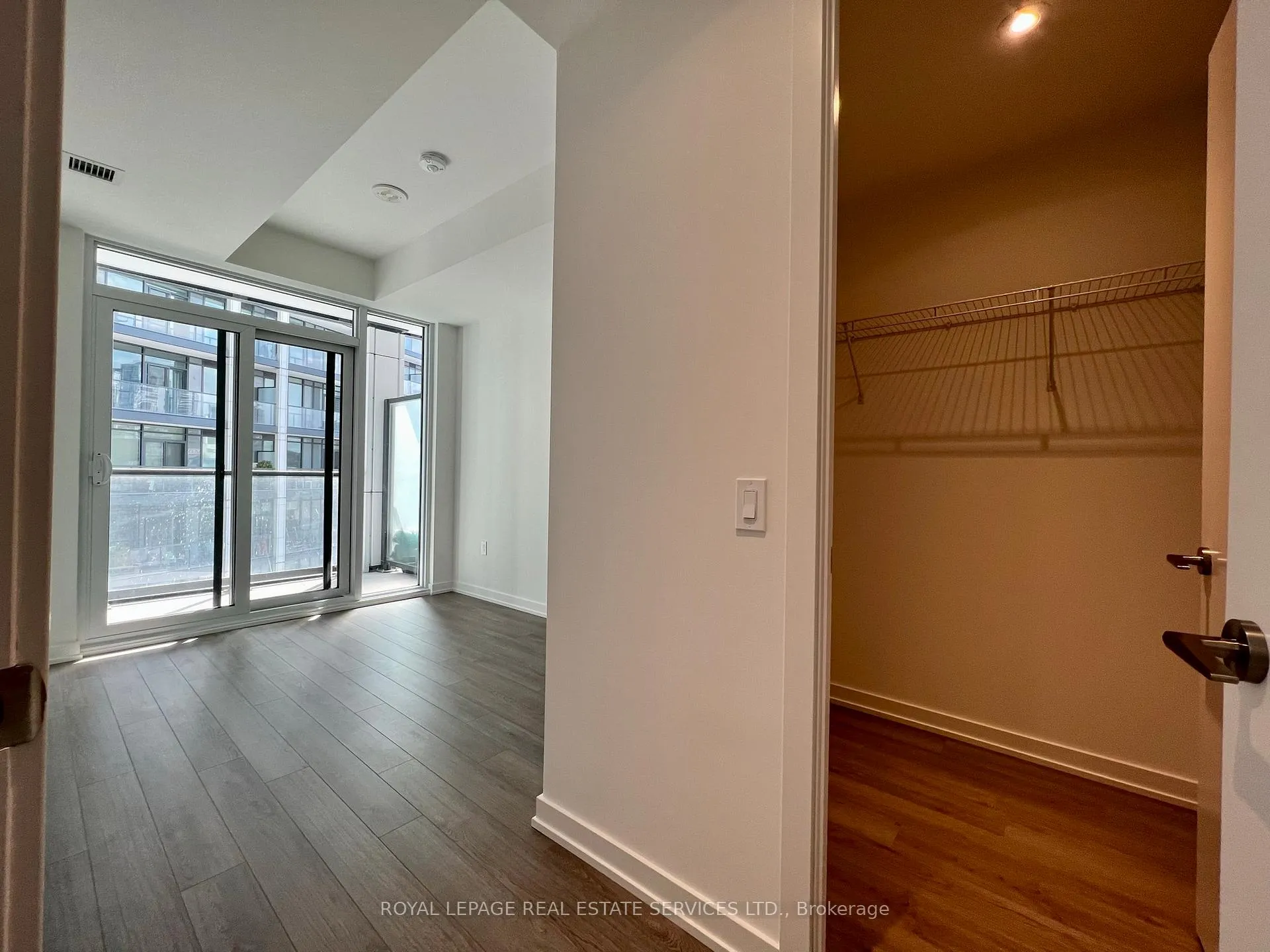 Photo 6 of Unit 920, 50 Power Street, Toronto, Moss Park — HOMEH