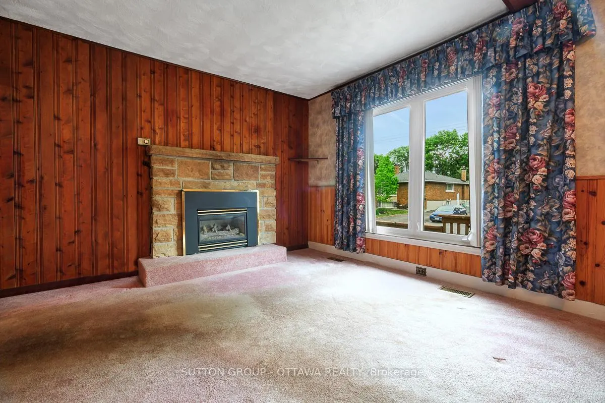 Photo 7 of 442 Wentworth Avenue, Ottawa, Woodroffe — HOMEH
