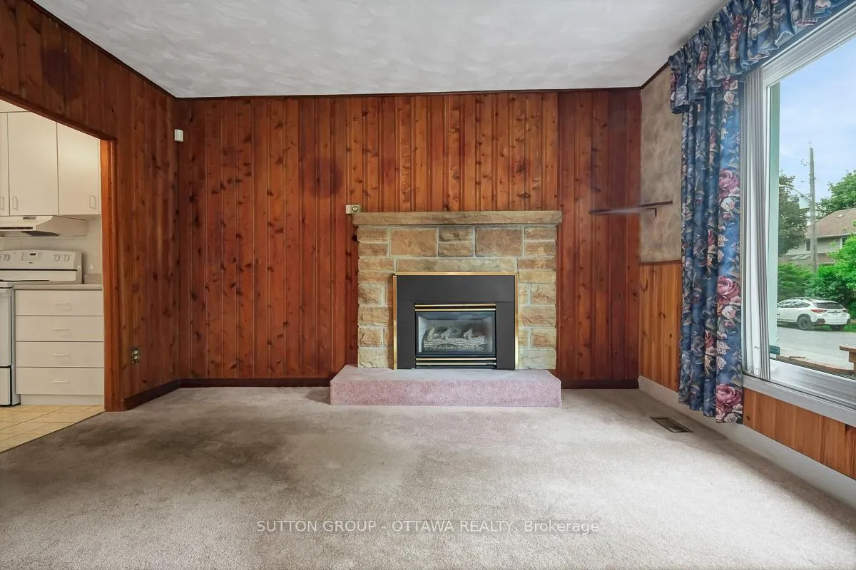 Photo 9 of 442 Wentworth Avenue, Ottawa, Woodroffe — HOMEH