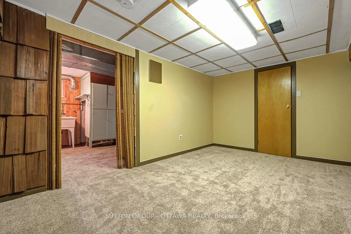 Photo 29 of 442 Wentworth Avenue, Ottawa, Woodroffe — HOMEH