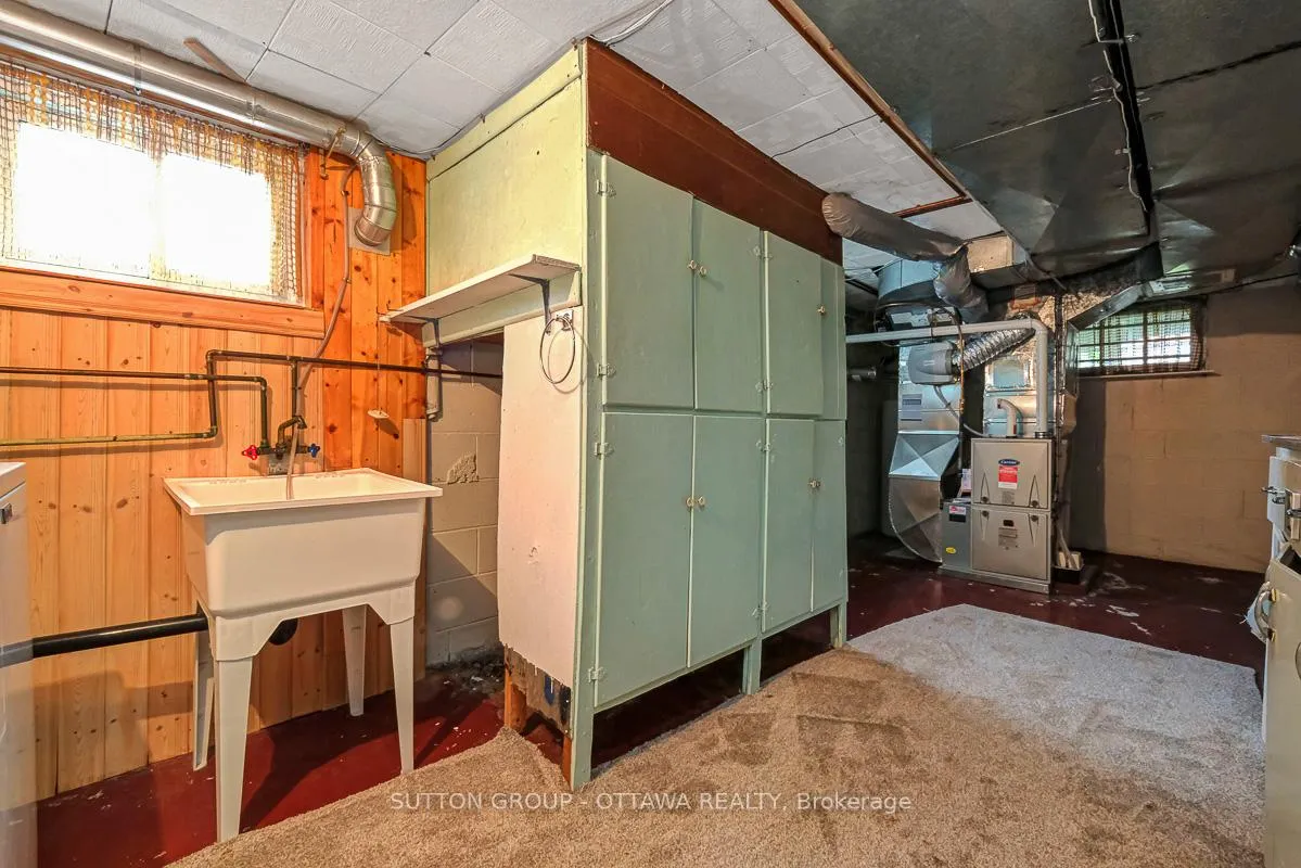 Photo 32 of 442 Wentworth Avenue, Ottawa, Woodroffe — HOMEH