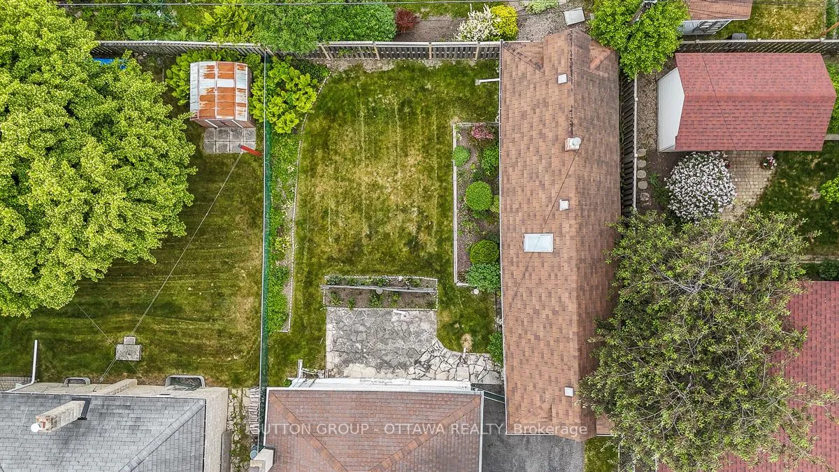 Photo 36 of 442 Wentworth Avenue, Ottawa, Woodroffe — HOMEH