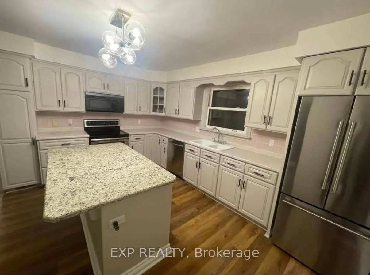 Photo 4 of Unit Unit #2, 185 St. George Street, Welland, Broadway — HOMEH