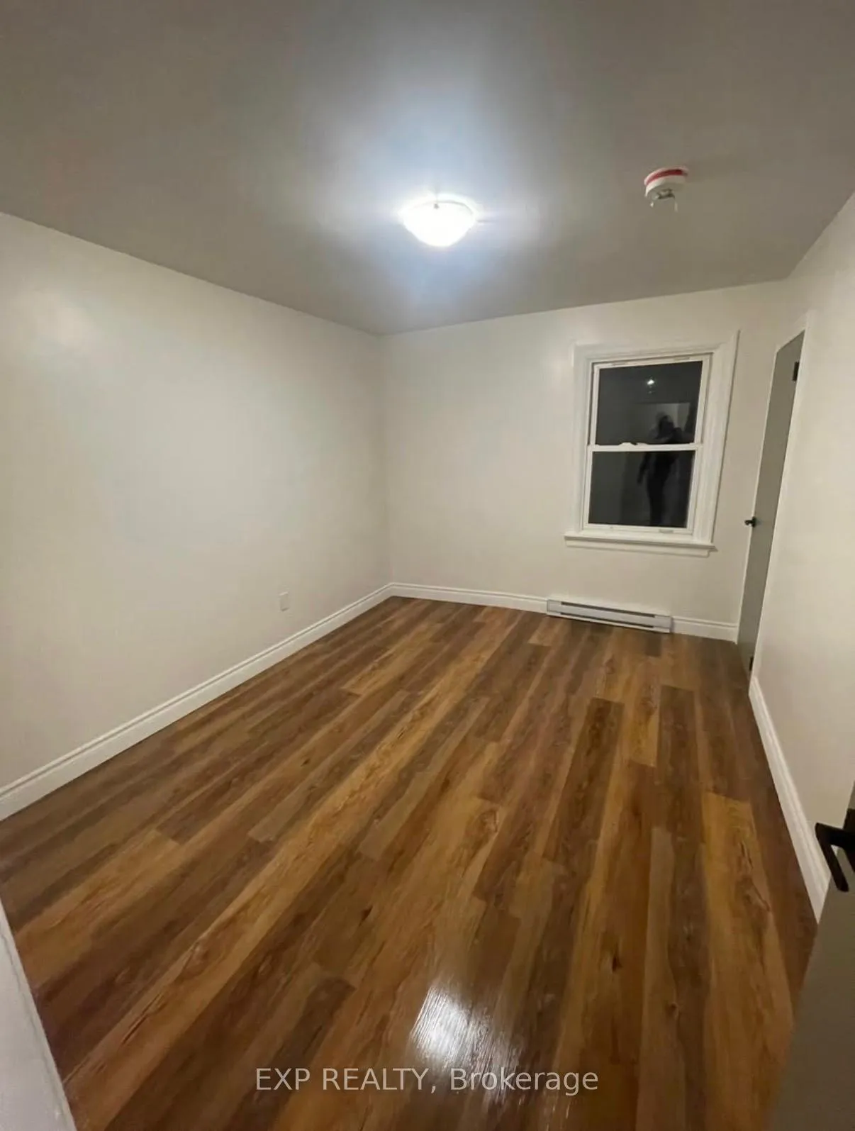 Photo 10 of Unit Unit #2, 185 St. George Street, Welland, Broadway — HOMEH