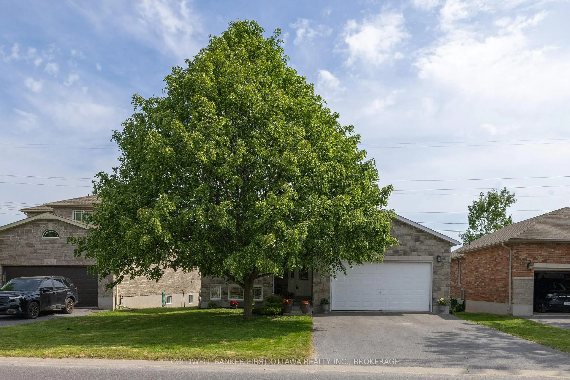 Photo 2 of 1346 Sierra Avenue, Kingston, City Northwest — HOMEH