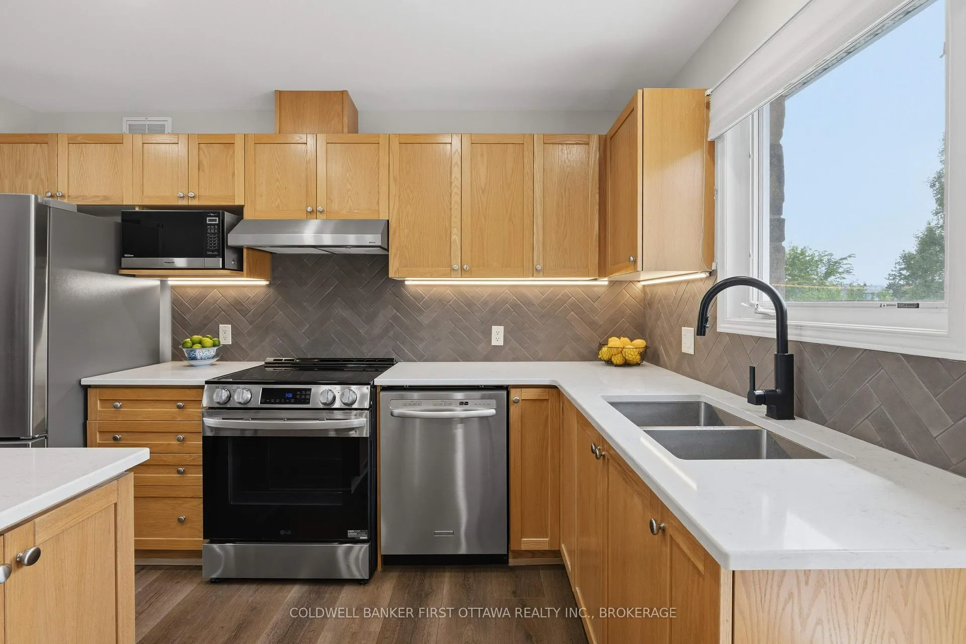 Photo 17 of 1346 Sierra Avenue, Kingston, City Northwest — HOMEH