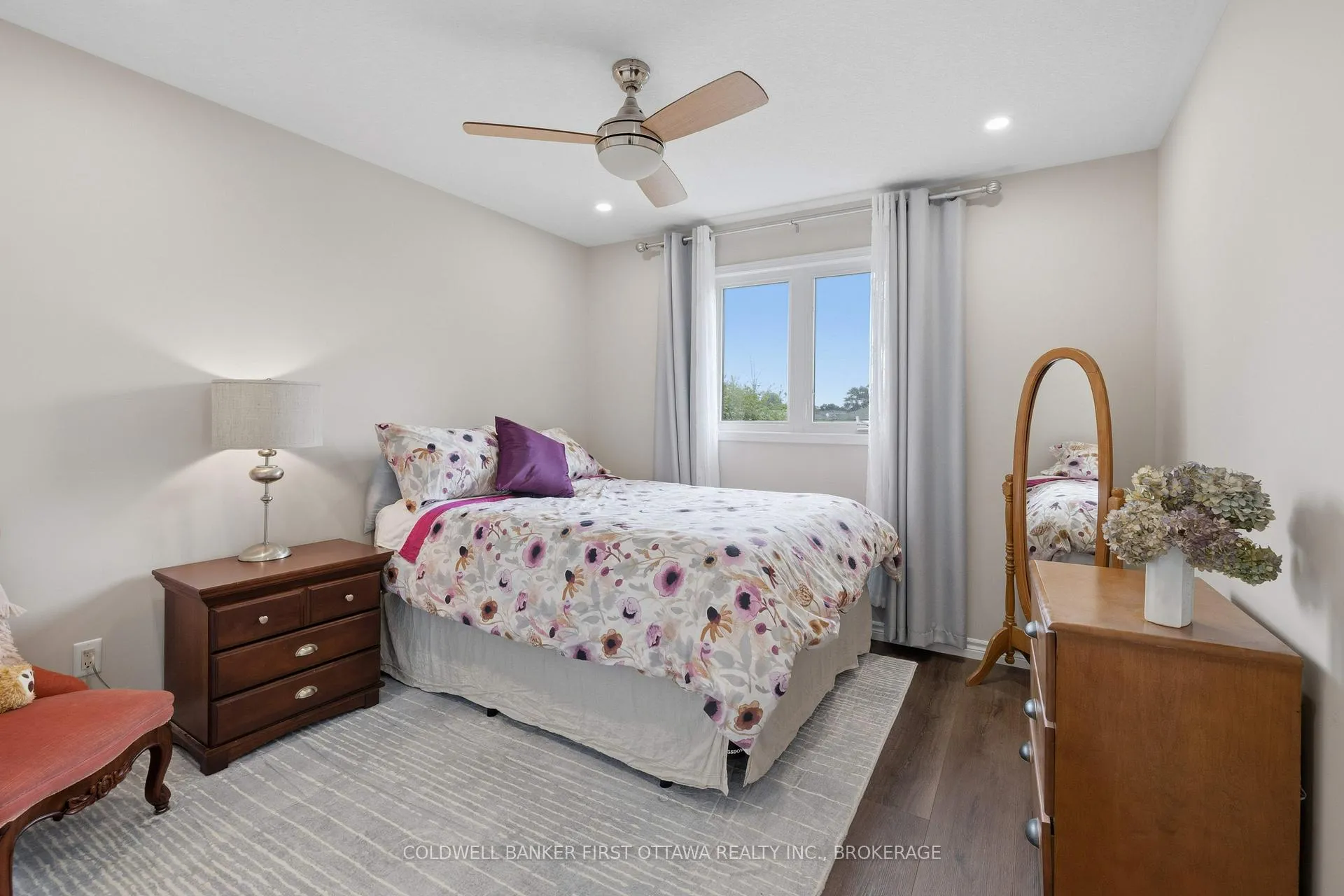 Photo 21 of 1346 Sierra Avenue, Kingston, City Northwest — HOMEH