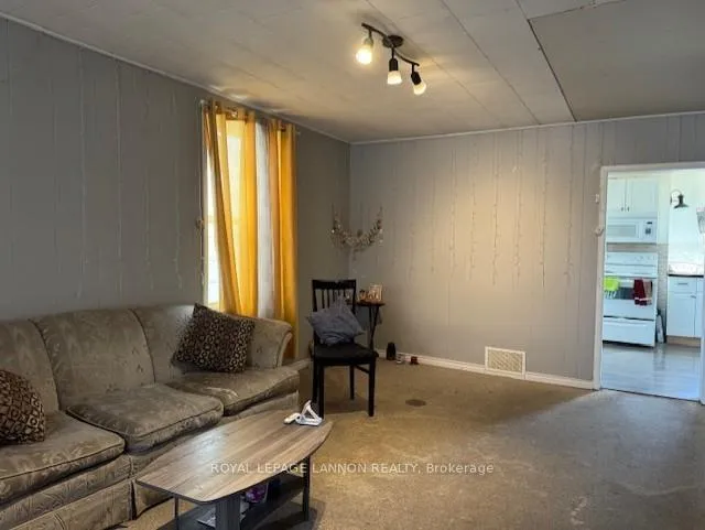 Photo 4 of 228 Archibald Street N, Thunder Bay, McKeller Park — HOMEH