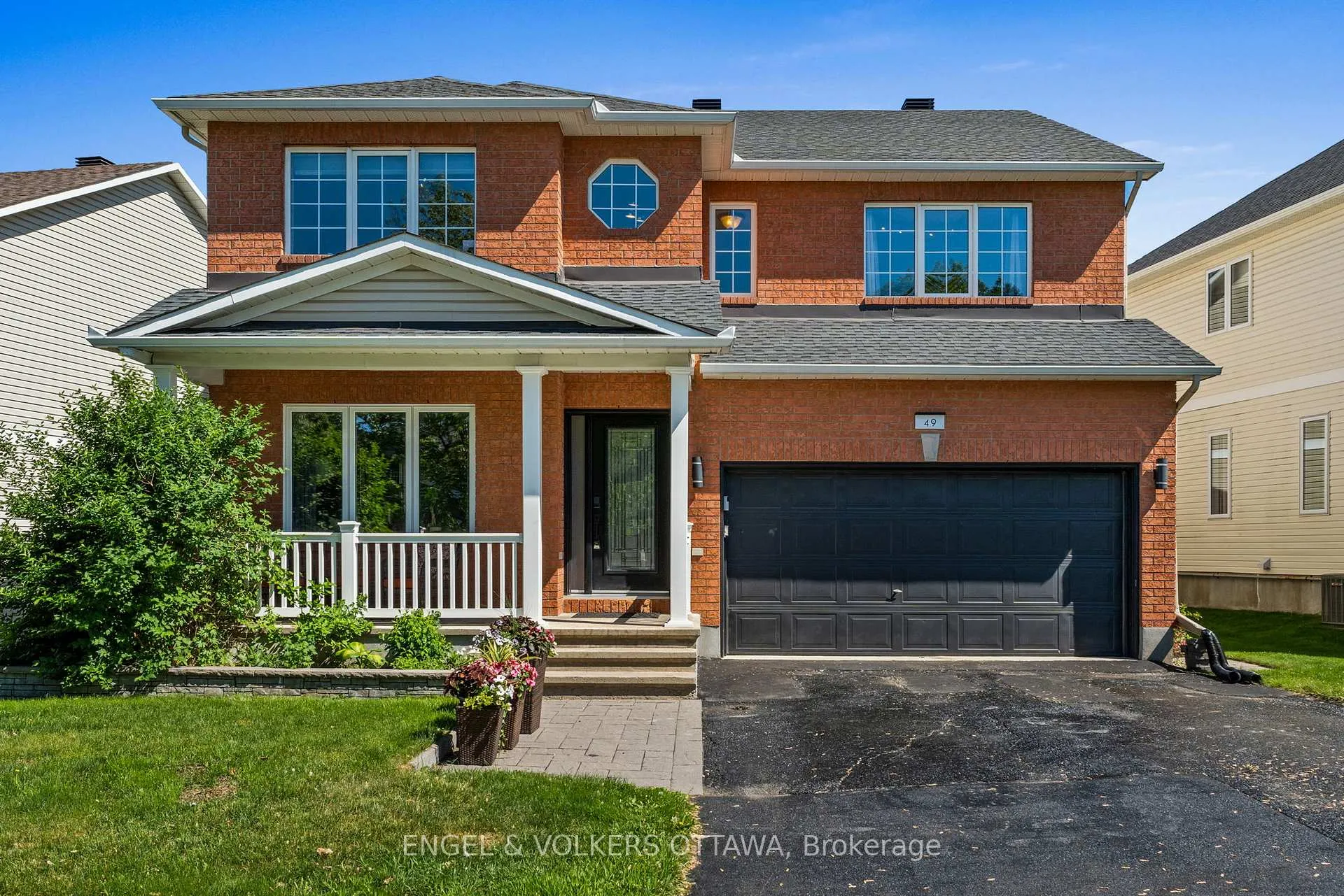 Photo 2 of 49 Kittiwake Drive, Ottawa, Stittsville (North) — HOMEH