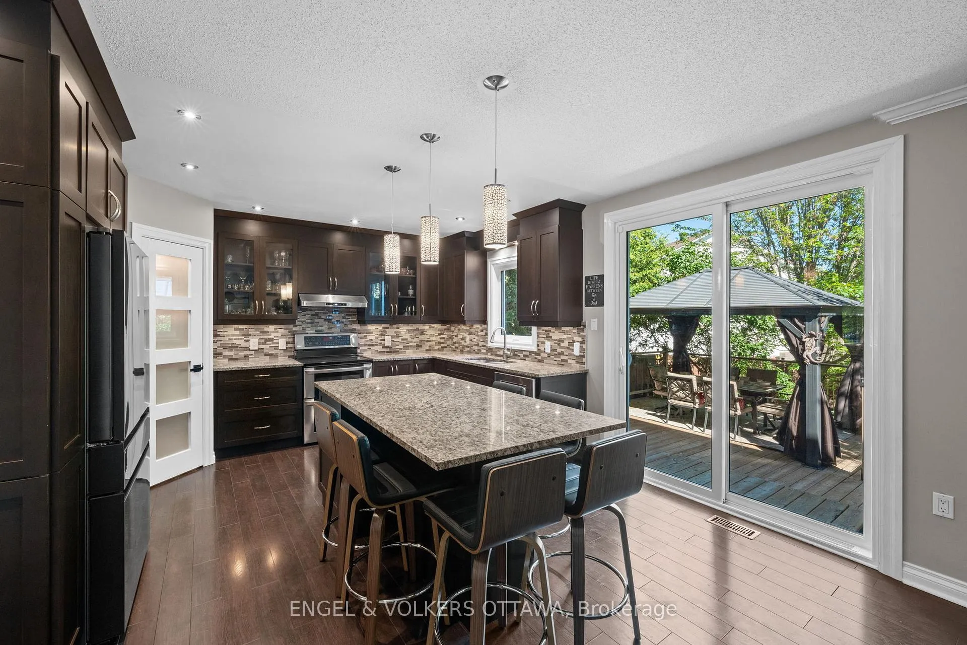 Photo 17 of 49 Kittiwake Drive, Ottawa, Stittsville (North) — HOMEH
