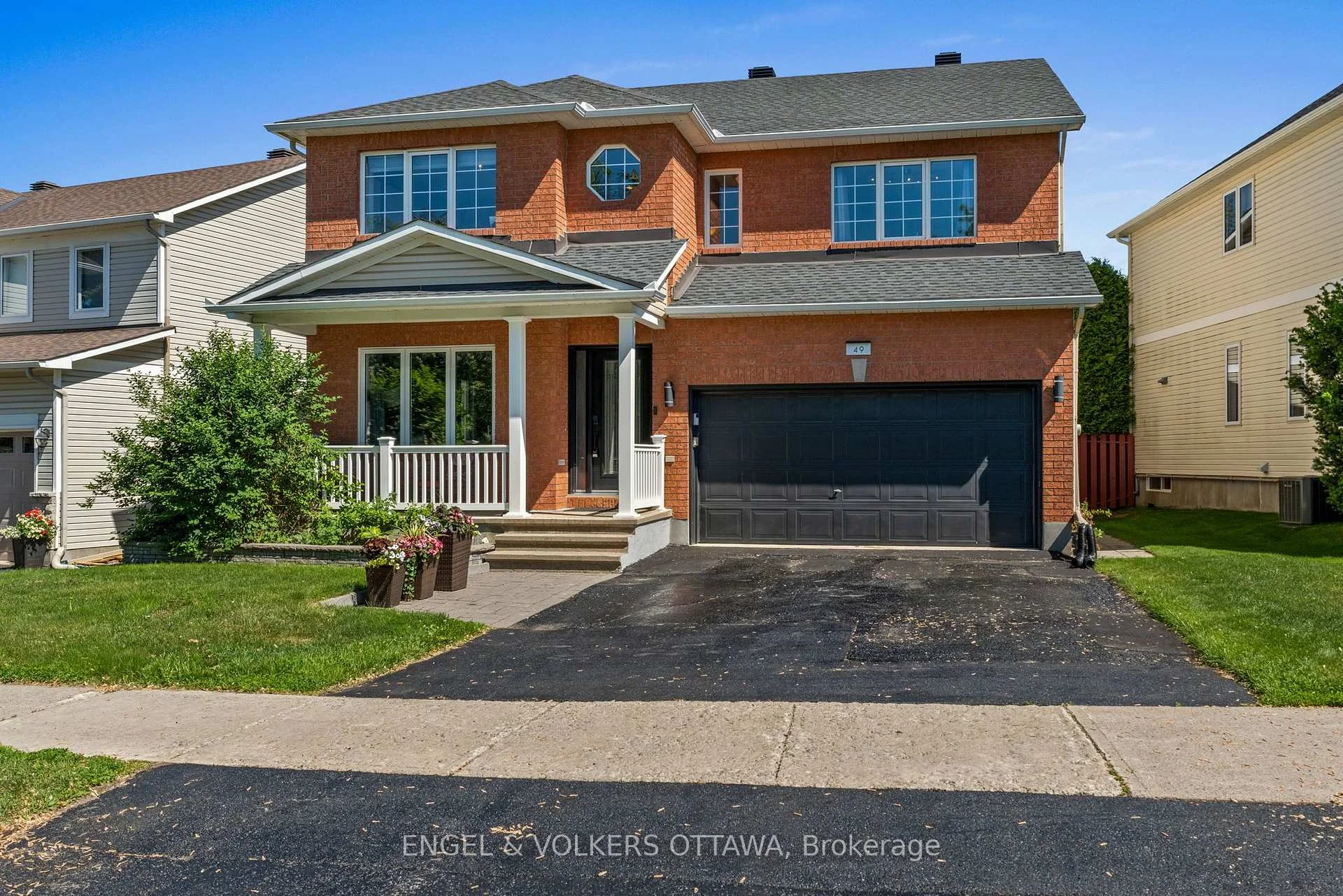 Photo 4 of 49 Kittiwake Drive, Ottawa, Stittsville (North) — HOMEH