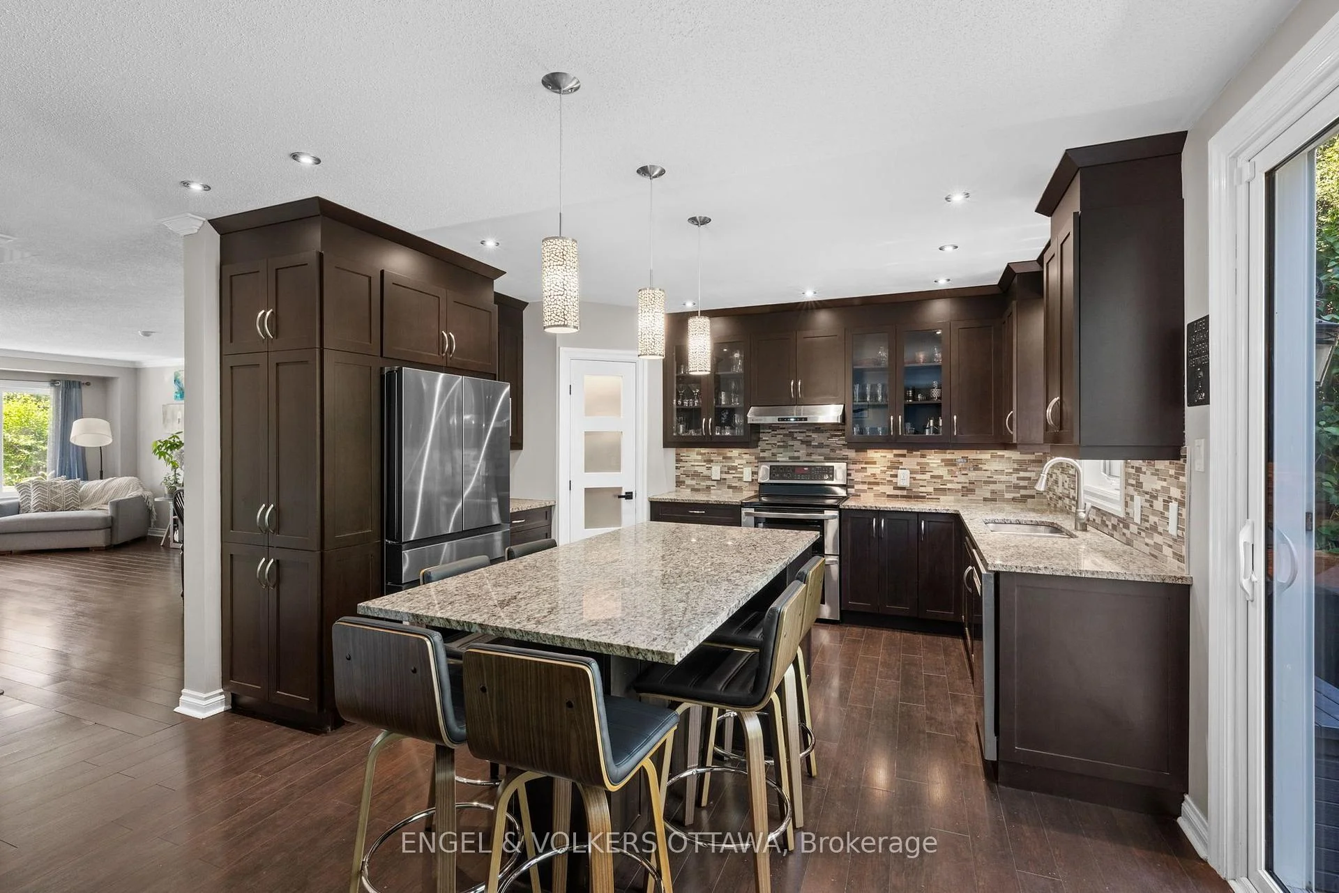 Photo 18 of 49 Kittiwake Drive, Ottawa, Stittsville (North) — HOMEH