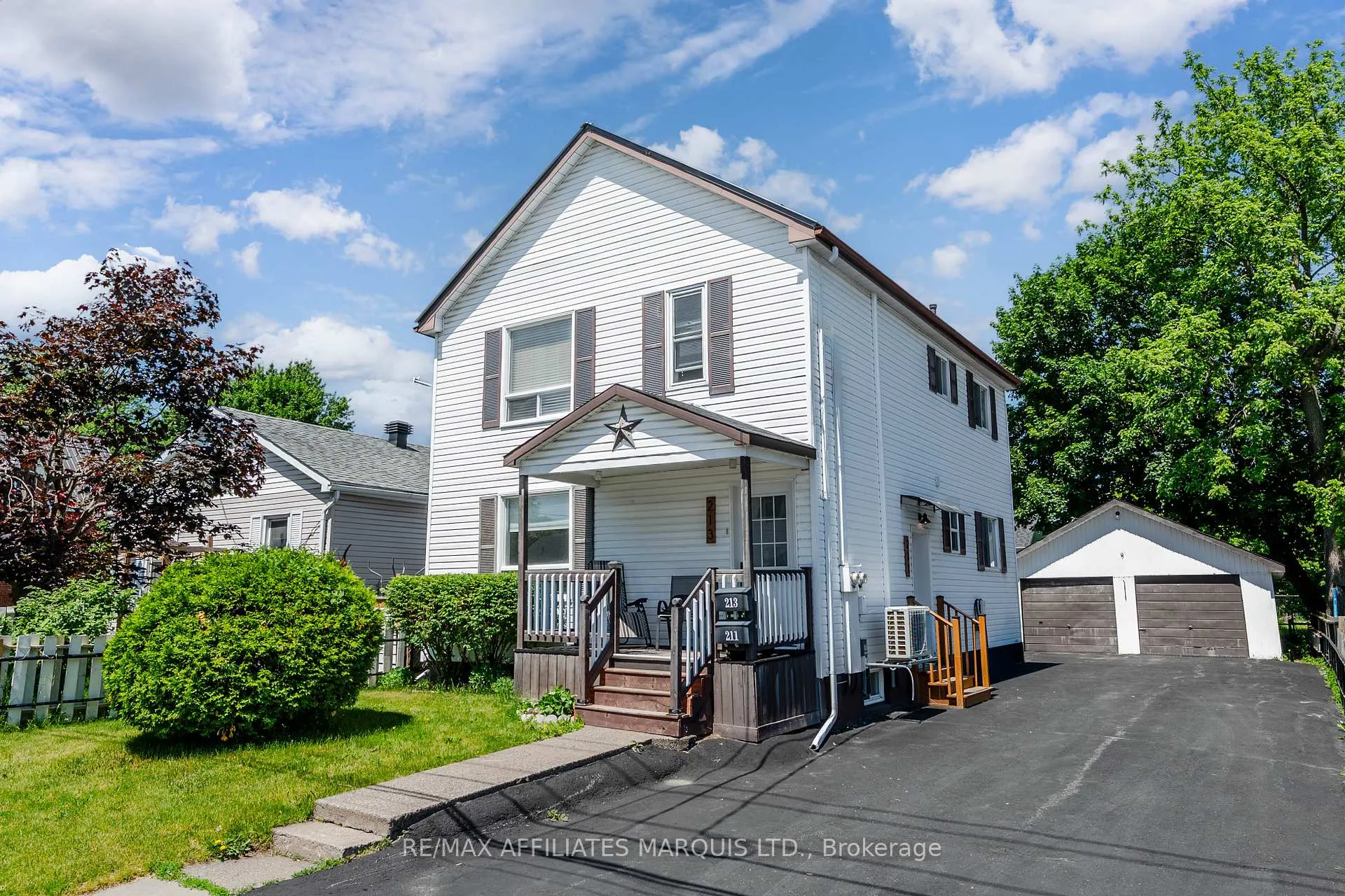 Photo 3 of 213 8th Street E, Cornwall — HOMEH