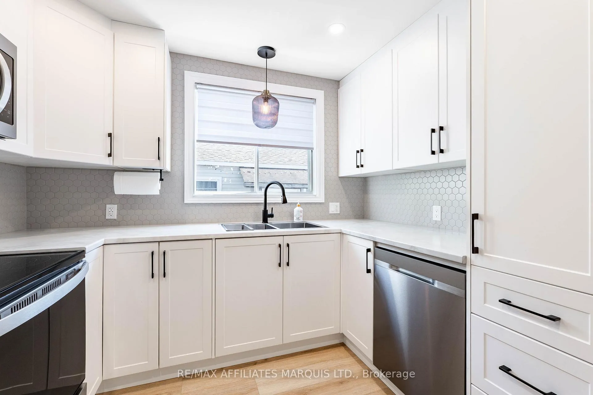 Photo 11 of 213 8th Street E, Cornwall — HOMEH