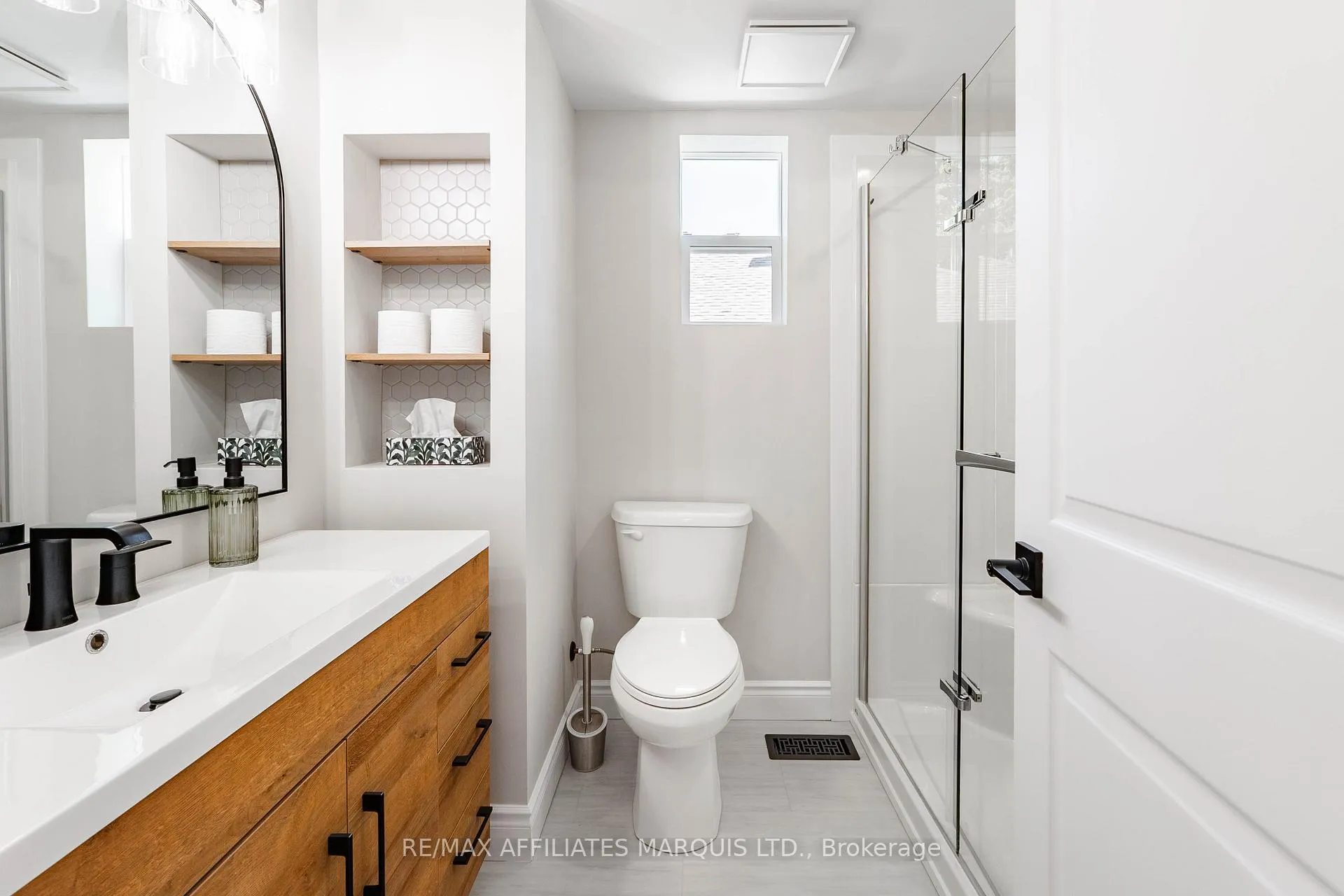 Photo 12 of 213 8th Street E, Cornwall — HOMEH