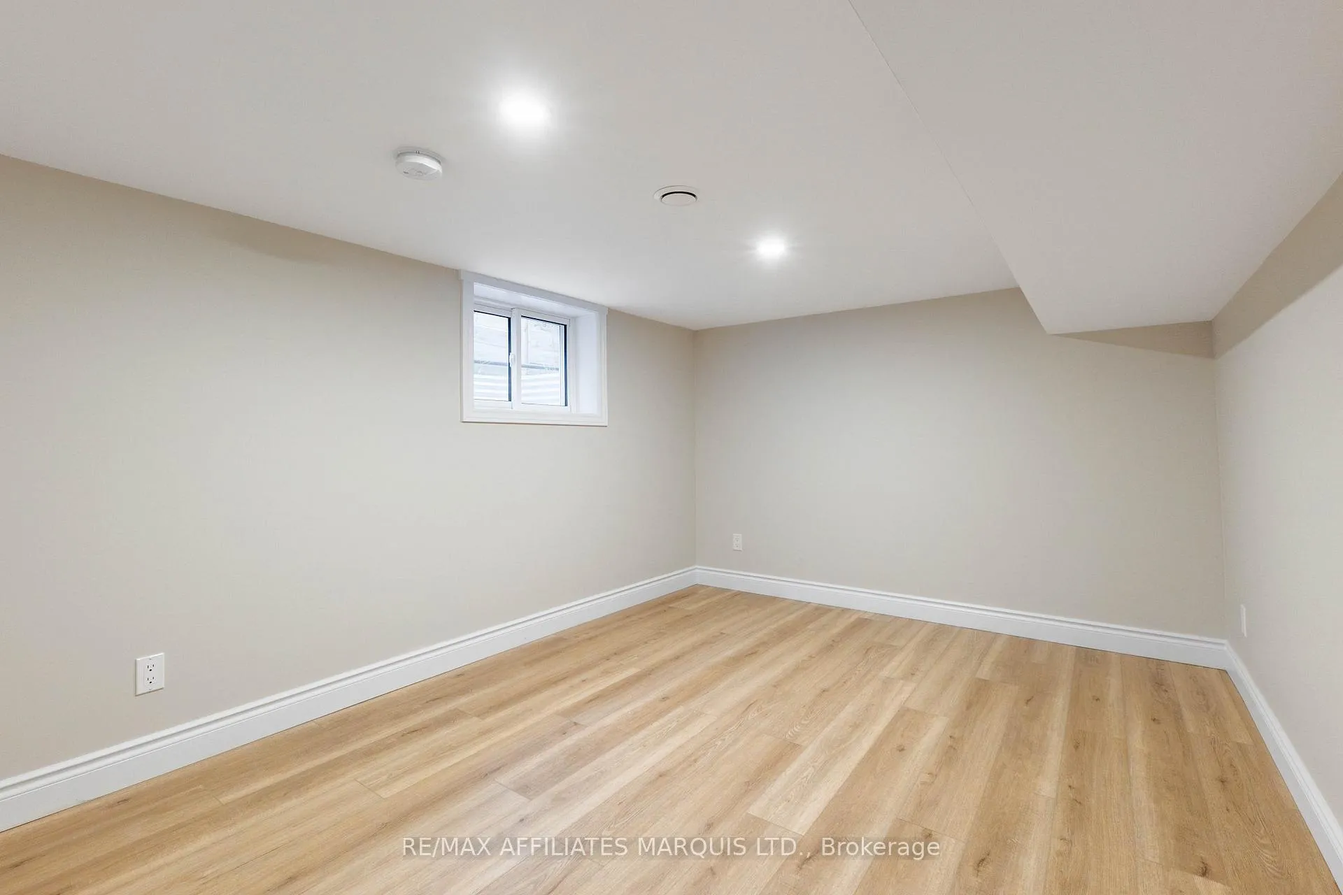 Photo 25 of 213 8th Street E, Cornwall — HOMEH