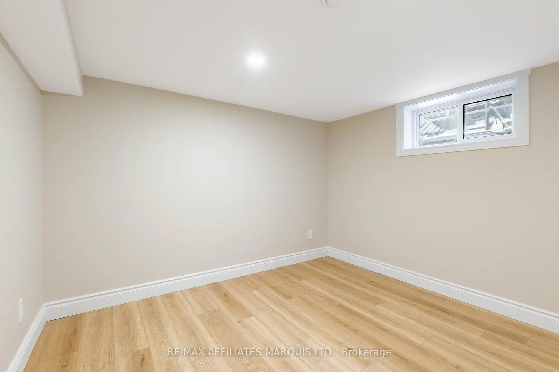 Photo 28 of 213 8th Street E, Cornwall — HOMEH
