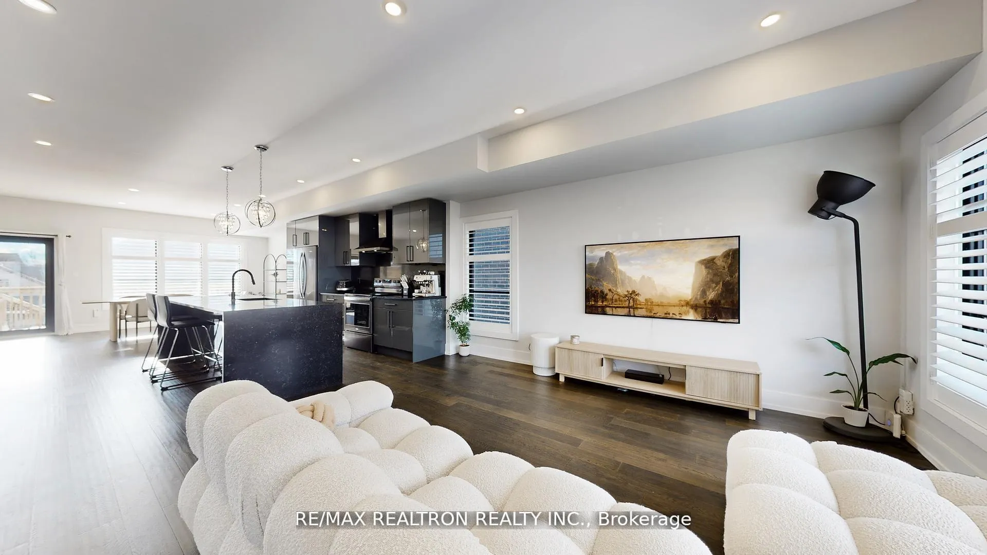 Photo 6 of Unit C, 3 Spring Lane, Brantford, Holmedale — HOMEH