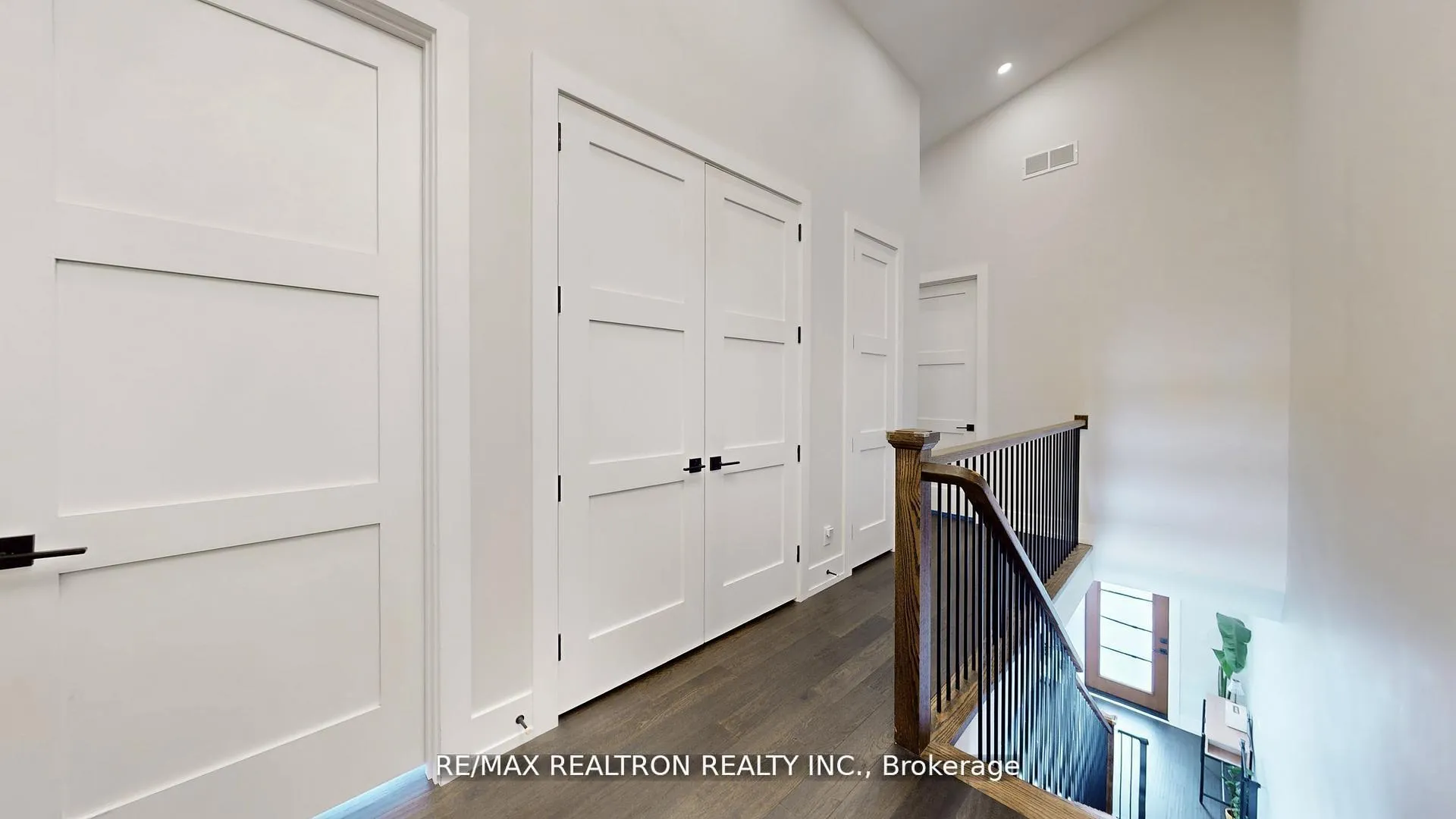 Photo 19 of Unit C, 3 Spring Lane, Brantford, Holmedale — HOMEH