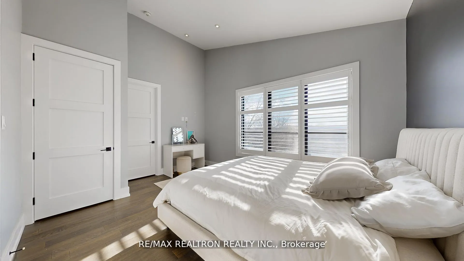 Photo 25 of Unit C, 3 Spring Lane, Brantford, Holmedale — HOMEH