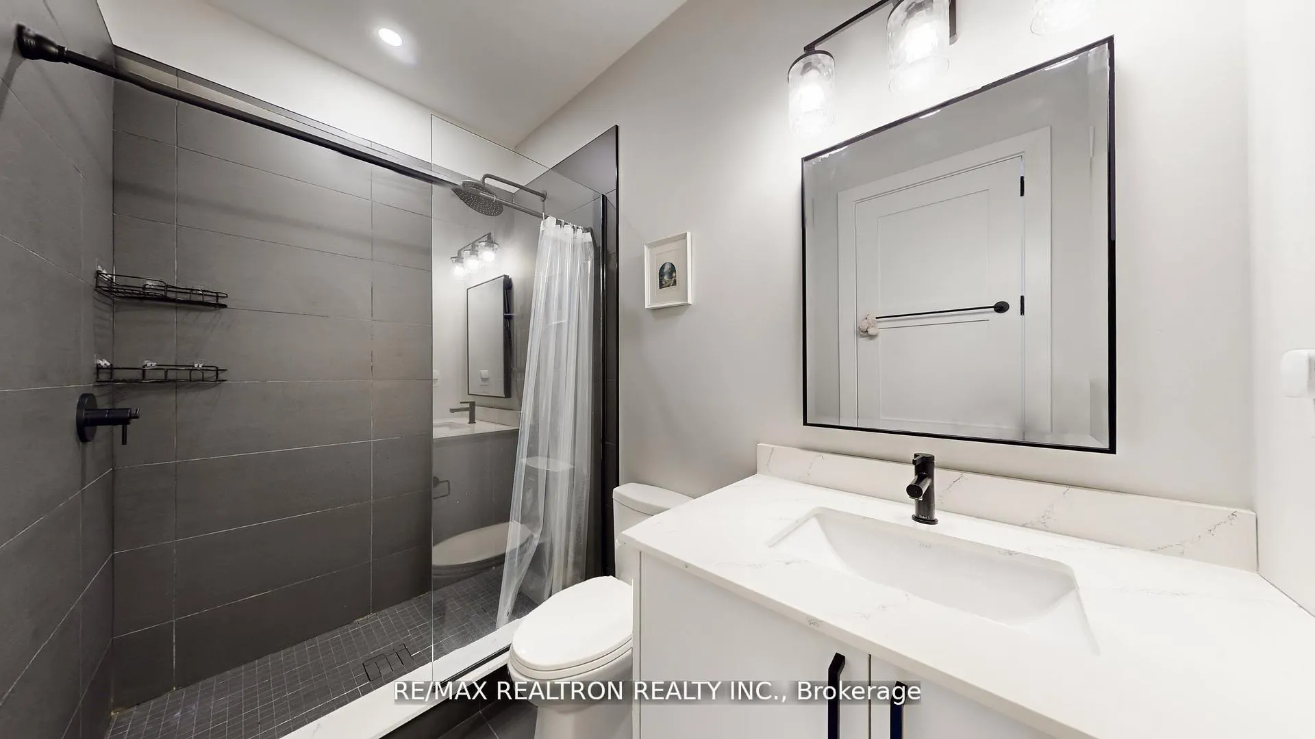 Photo 27 of Unit C, 3 Spring Lane, Brantford, Holmedale — HOMEH