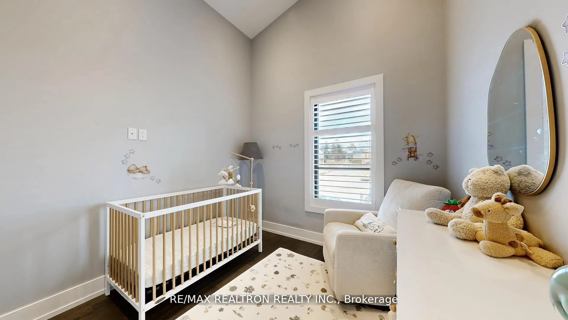 Photo 36 of Unit C, 3 Spring Lane, Brantford, Holmedale — HOMEH