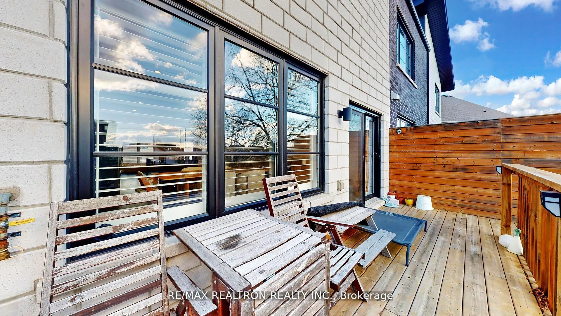 Photo 50 of Unit C, 3 Spring Lane, Brantford, Holmedale — HOMEH