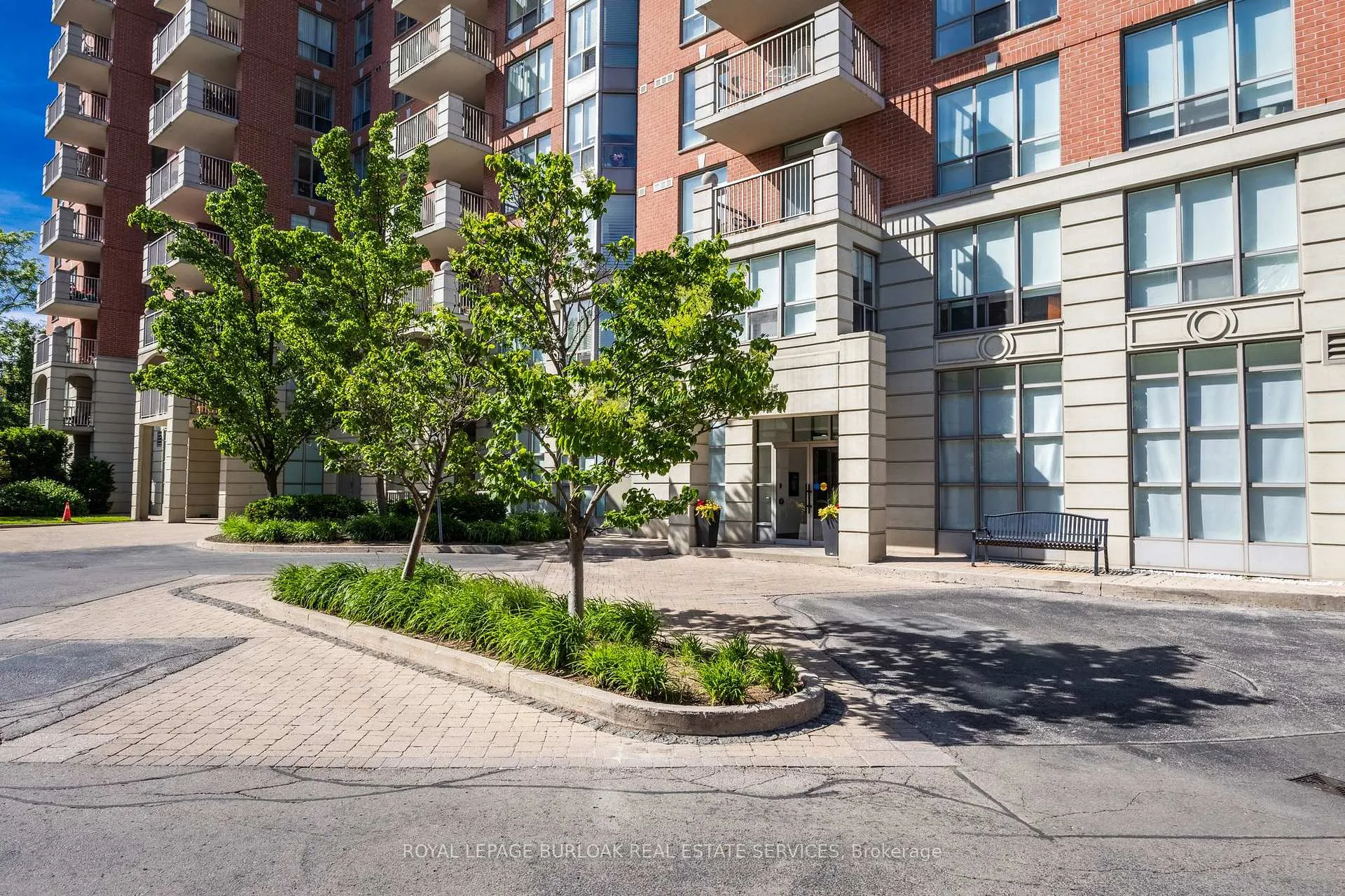 Photo 3 of Unit 708, 442 Maple Avenue, Burlington, Brant — HOMEH