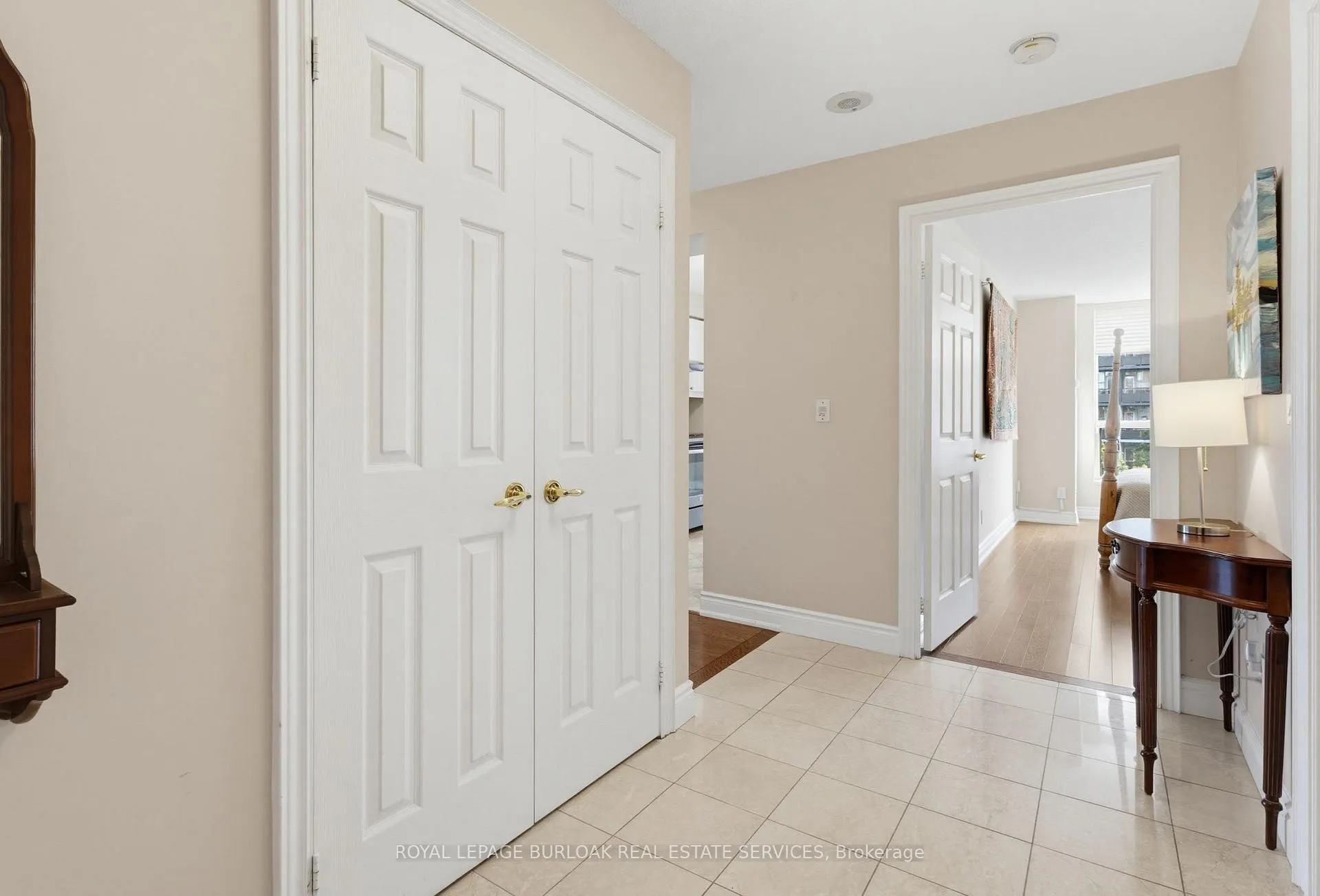 Photo 5 of Unit 708, 442 Maple Avenue, Burlington, Brant — HOMEH