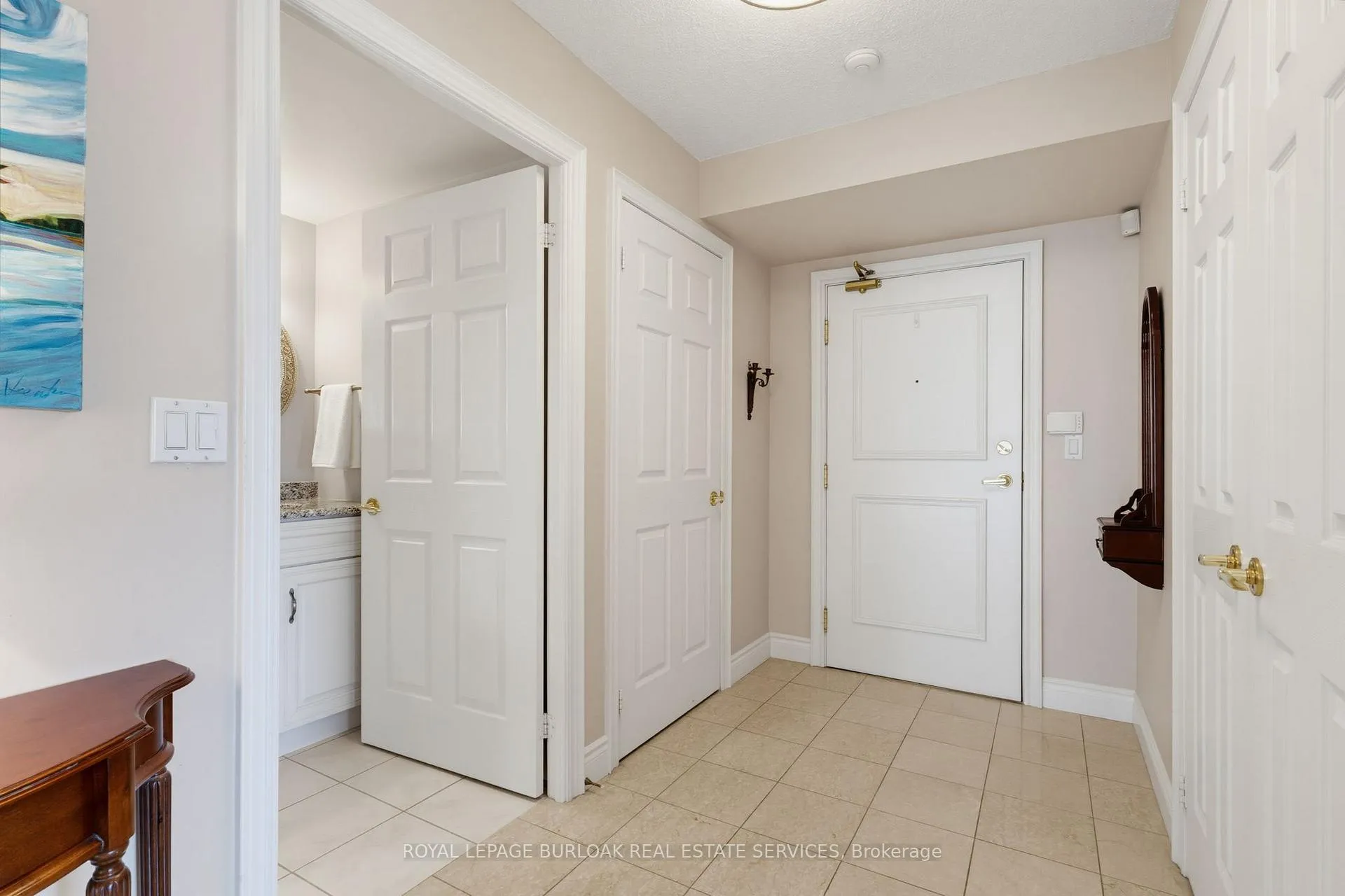 Photo 6 of Unit 708, 442 Maple Avenue, Burlington, Brant — HOMEH