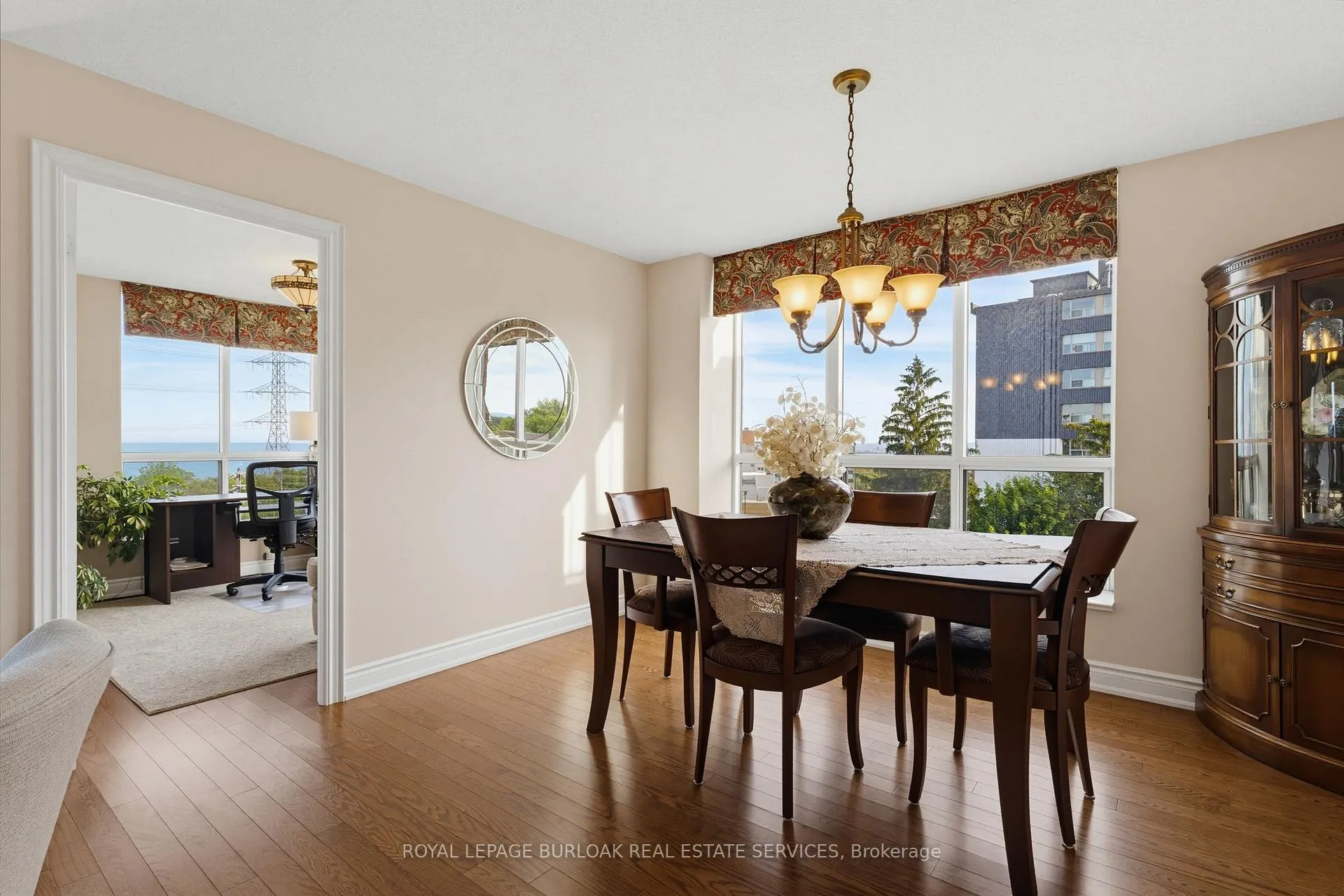 Photo 12 of Unit 708, 442 Maple Avenue, Burlington, Brant — HOMEH