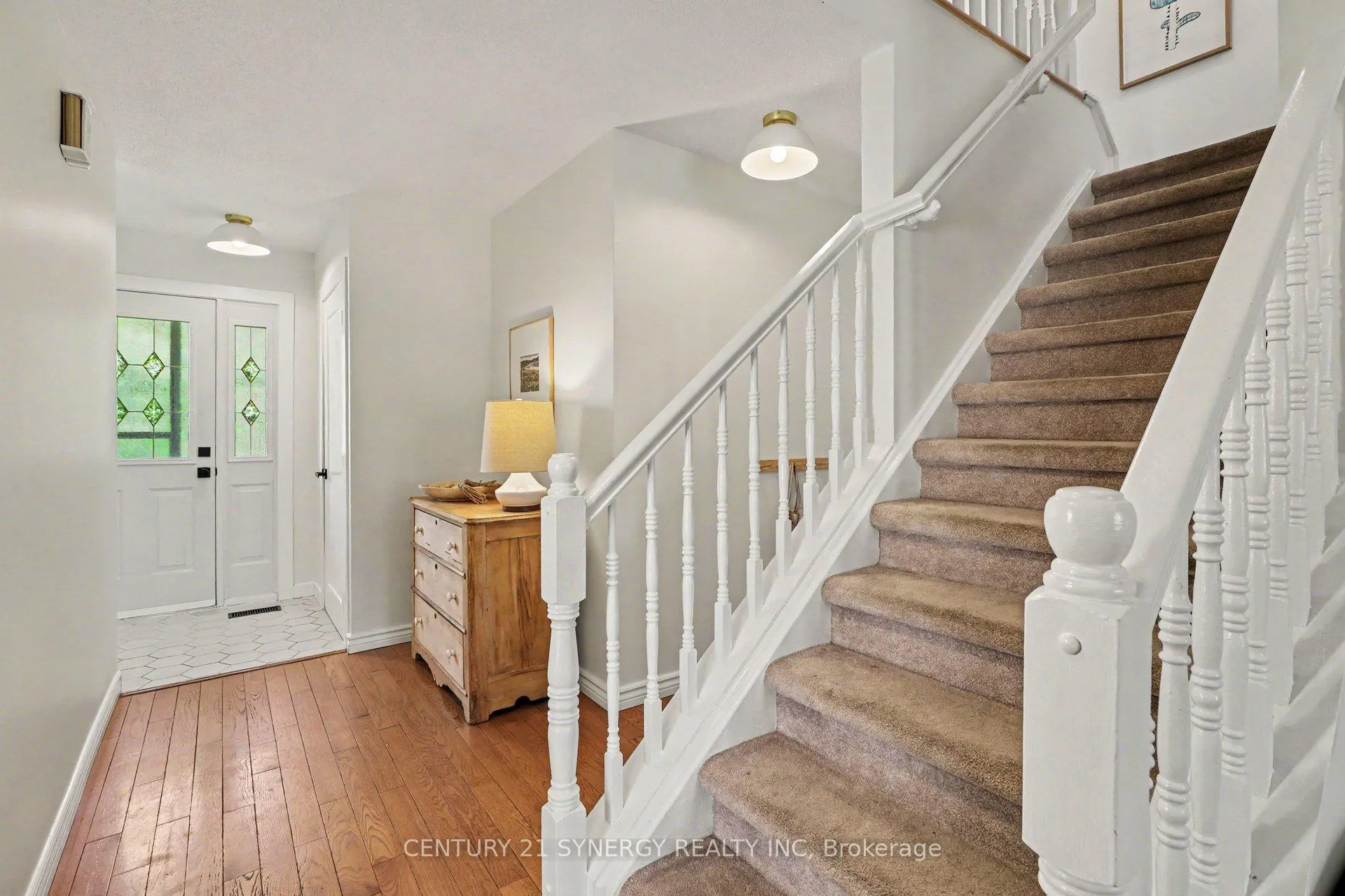 Photo 5 of 1078 Taffy Lane, Ottawa, Convent Glen North — HOMEH